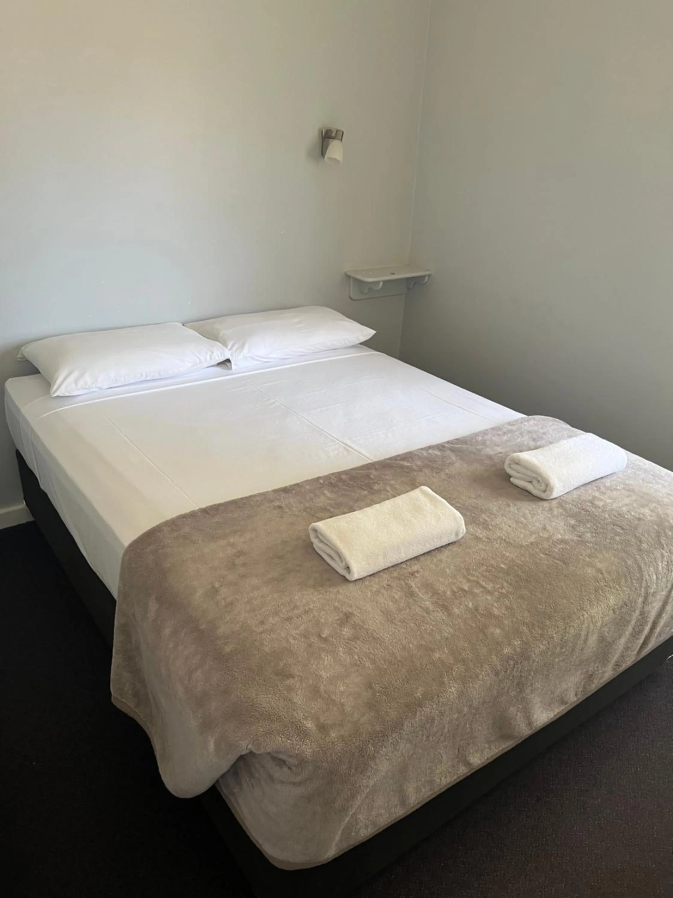 Bedroom, Bed in Restawile Motel