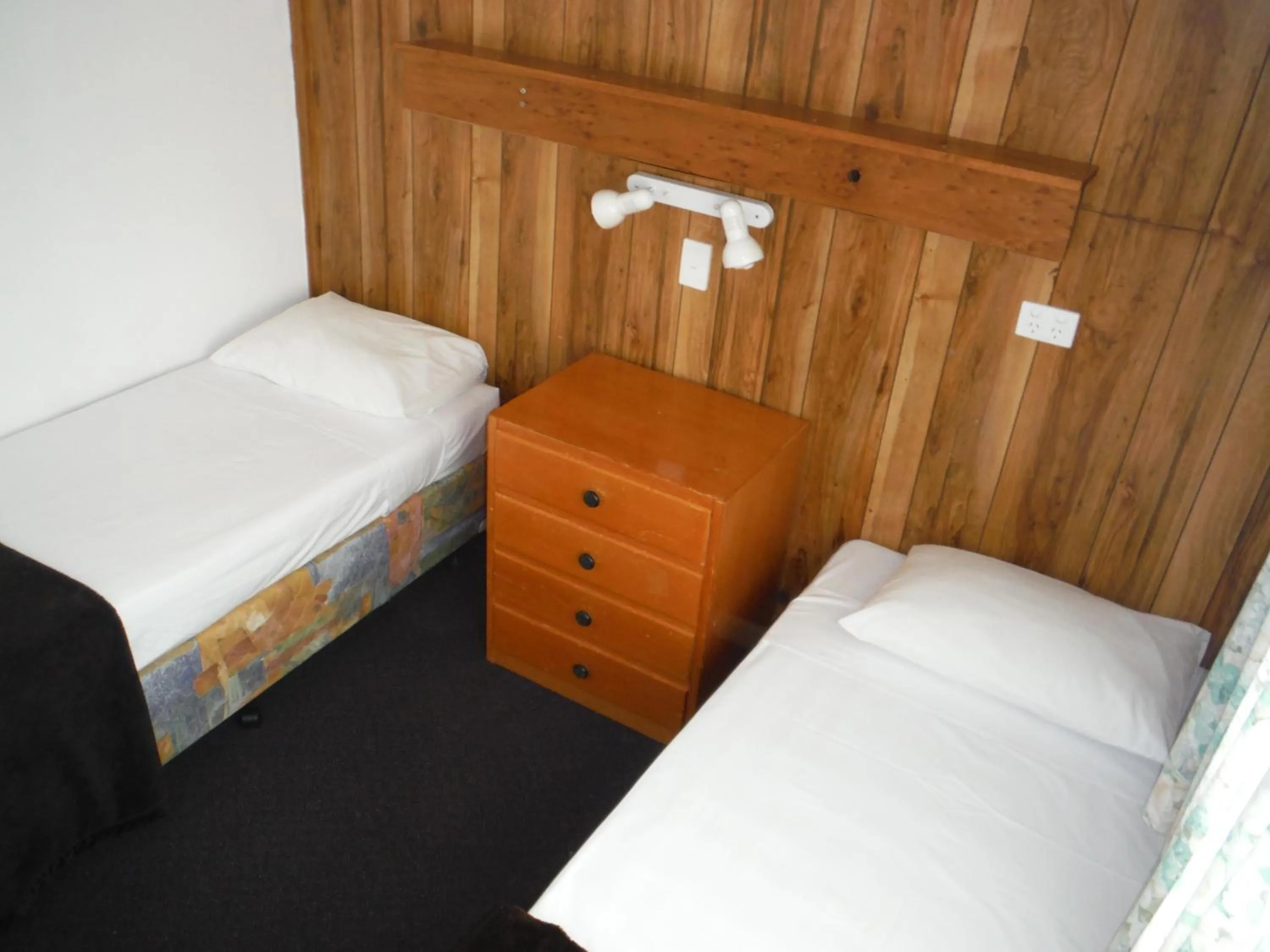 Bedroom, Bed in Restawile Motel