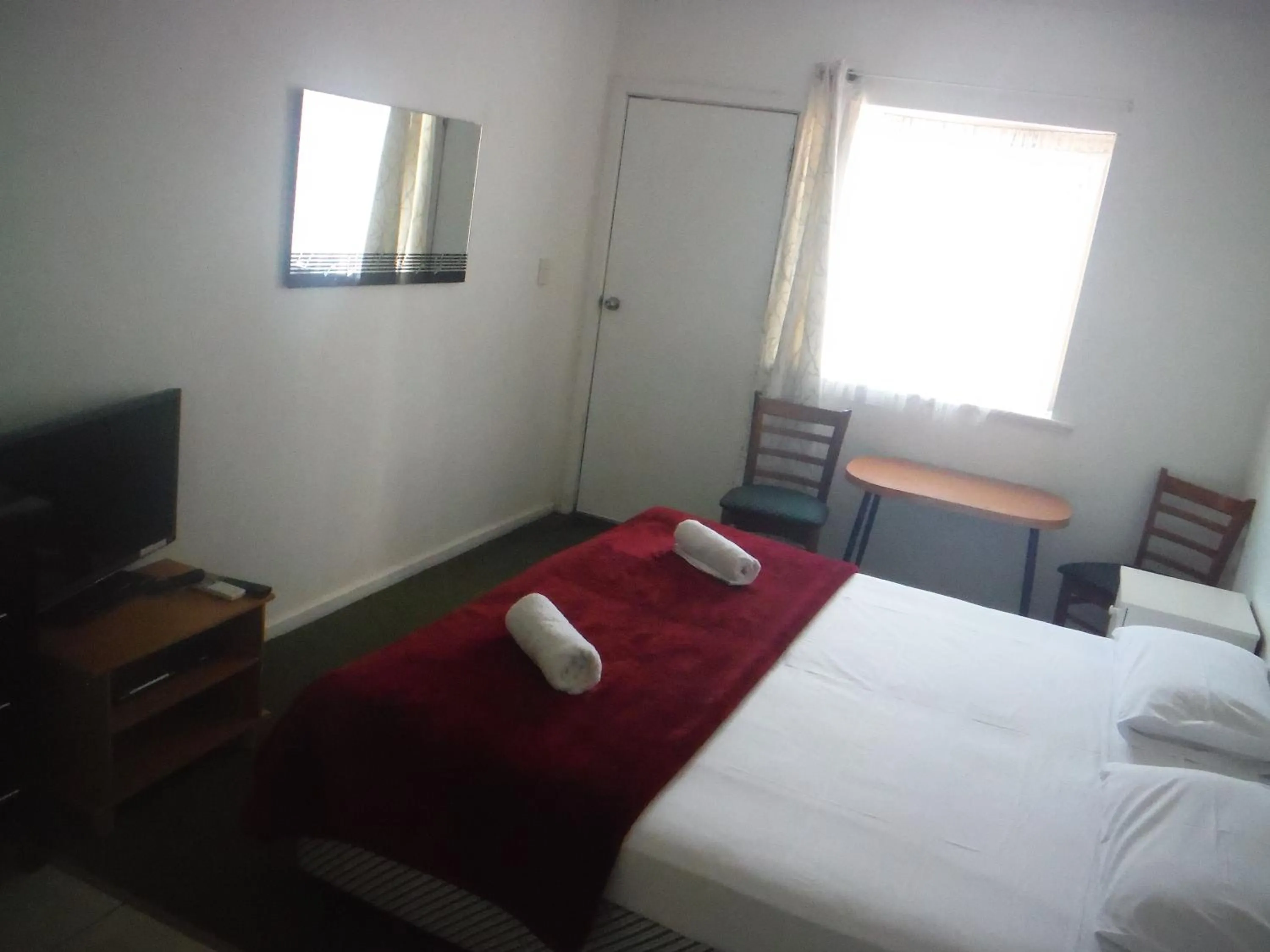 Bedroom, Bed in Restawile Motel