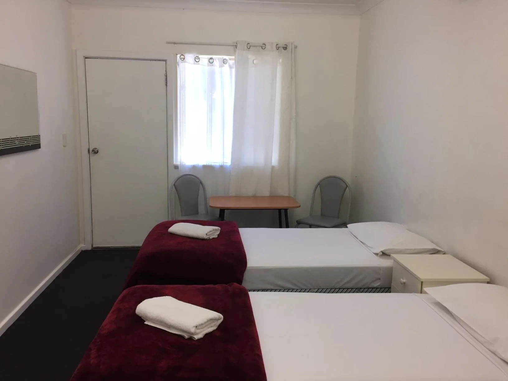 Bed in Restawile Motel