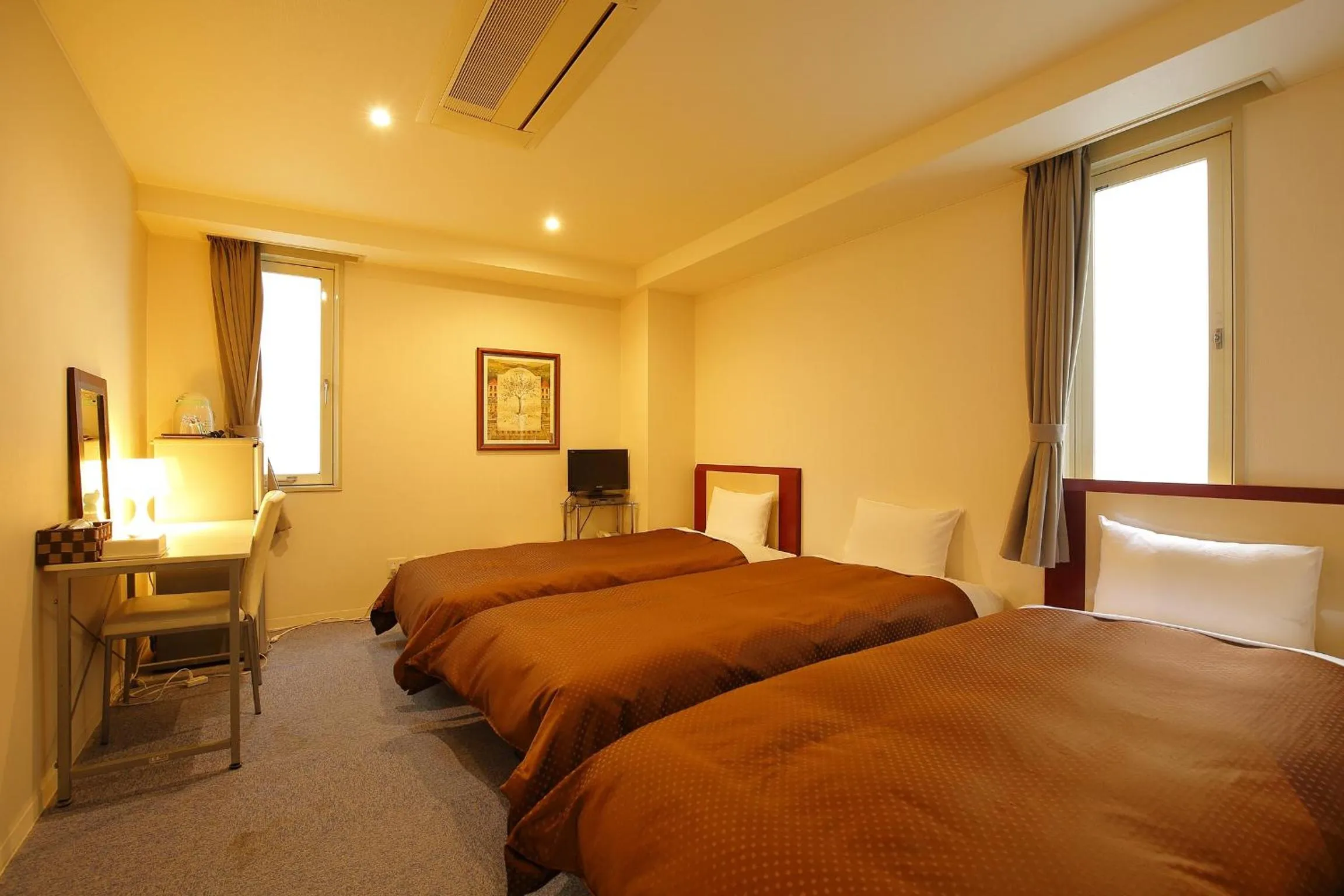 Bedroom, Bed in Grampus Inn Osaka Namba