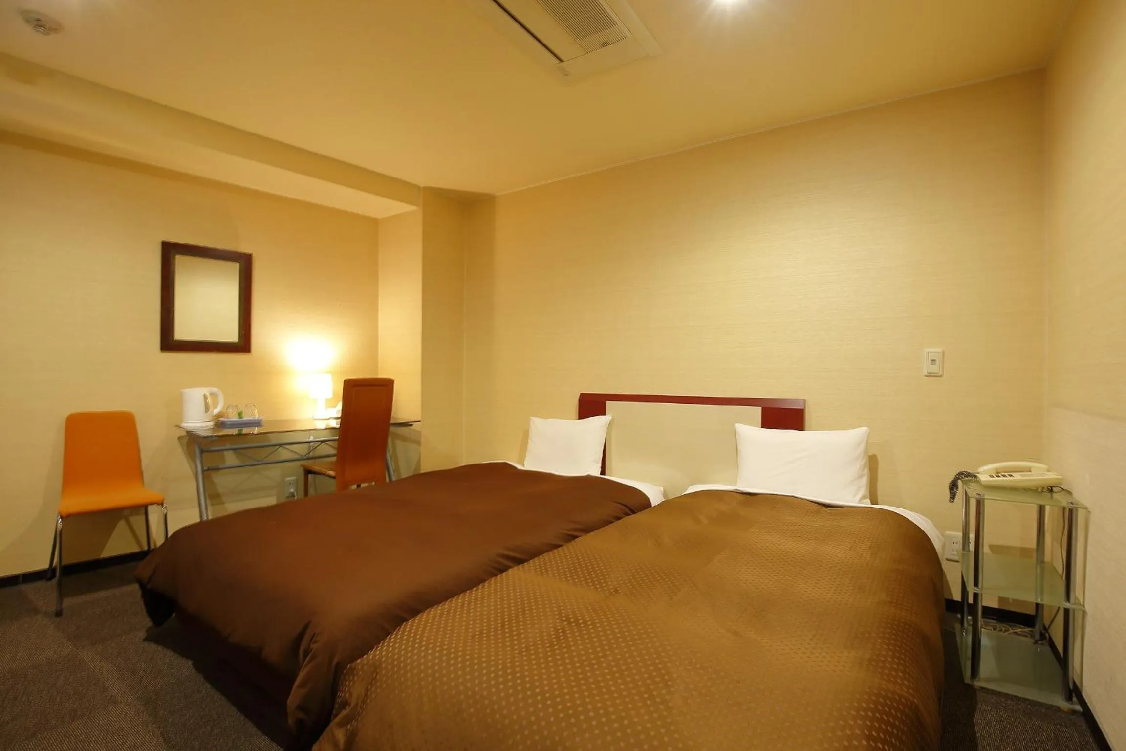 Bedroom, Bed in Grampus Inn Osaka Namba