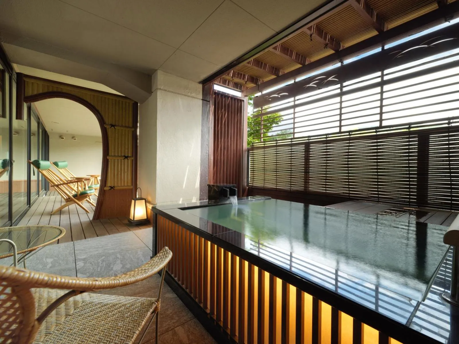 Hot Spring Bath in Akan Tsuruga Besso Hinanoza