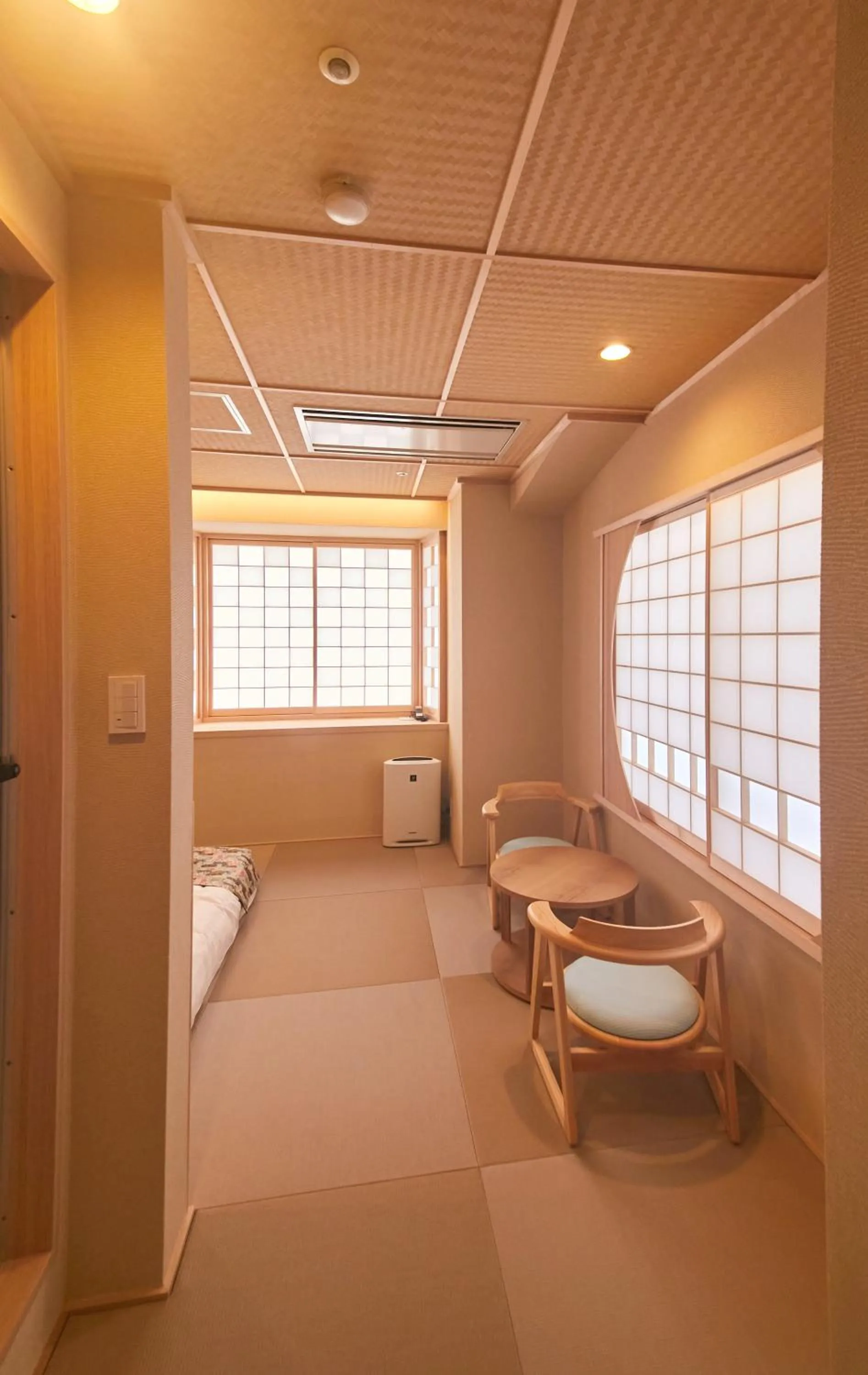 Photo of the whole room, Bed in Hotel Isago Kobe