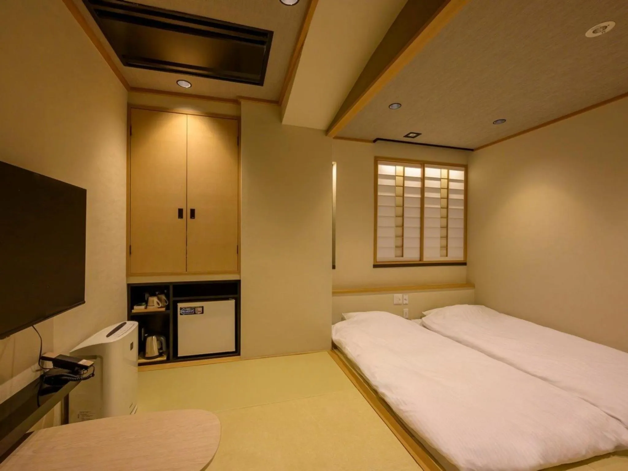 Photo of the whole room, Bed in Hotel Isago Kobe