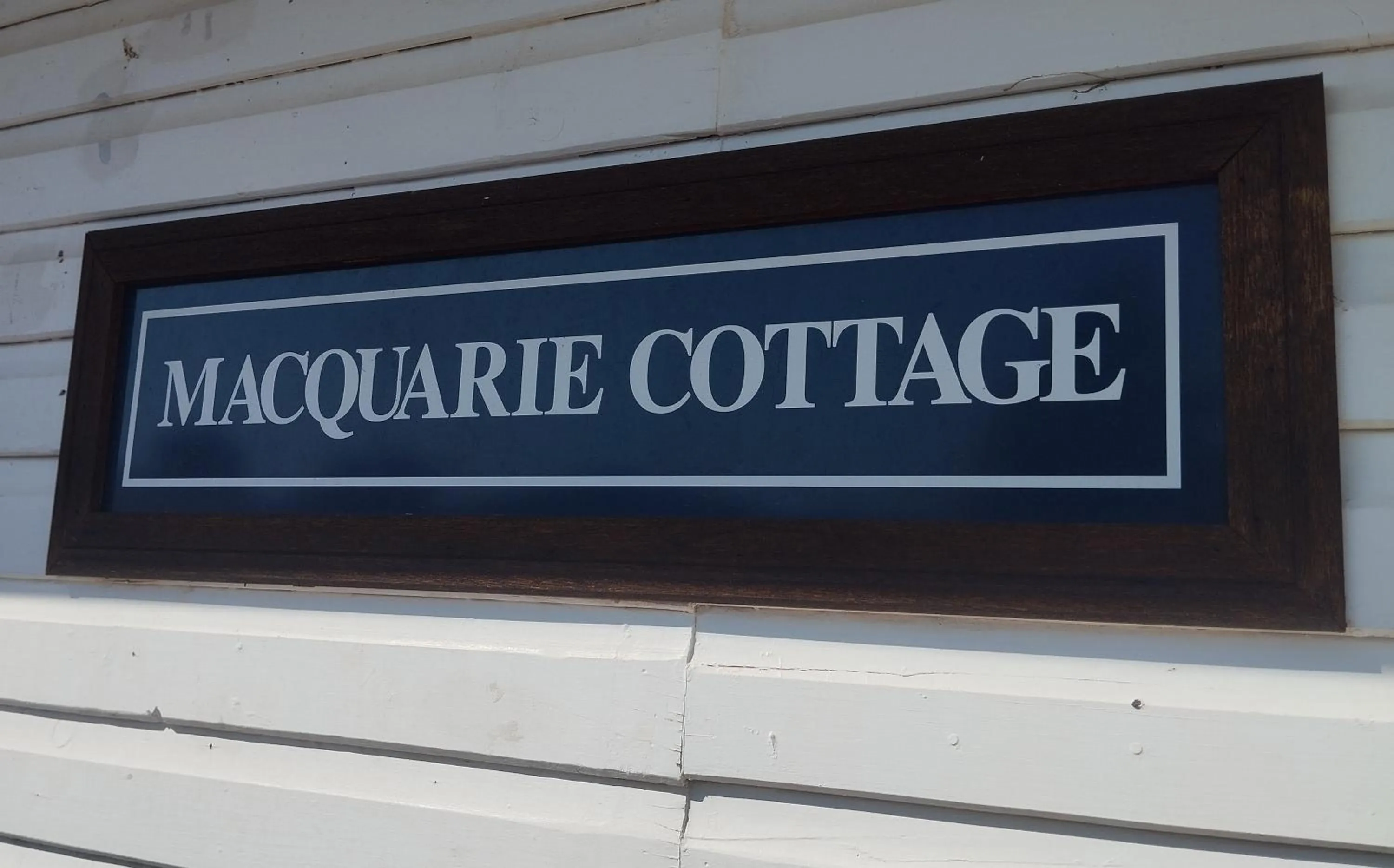 Across Country Motor Inn