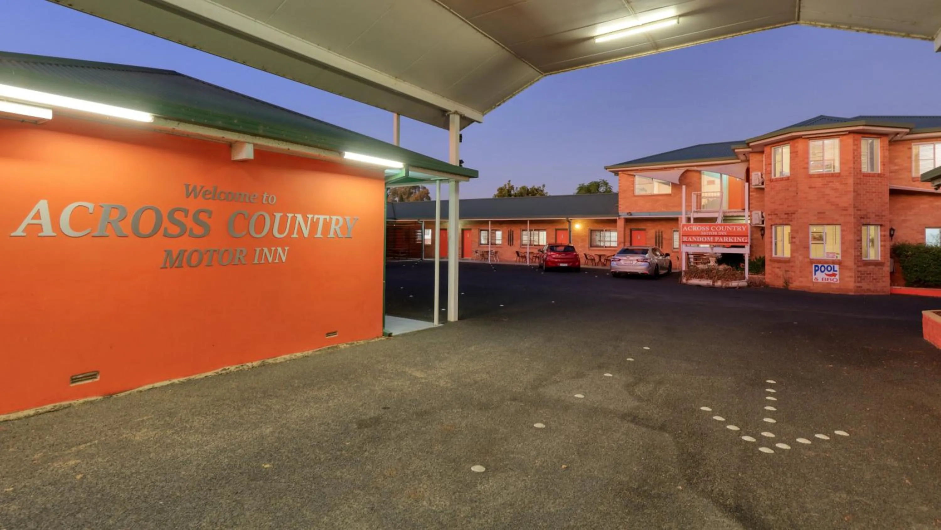 Across Country Motor Inn