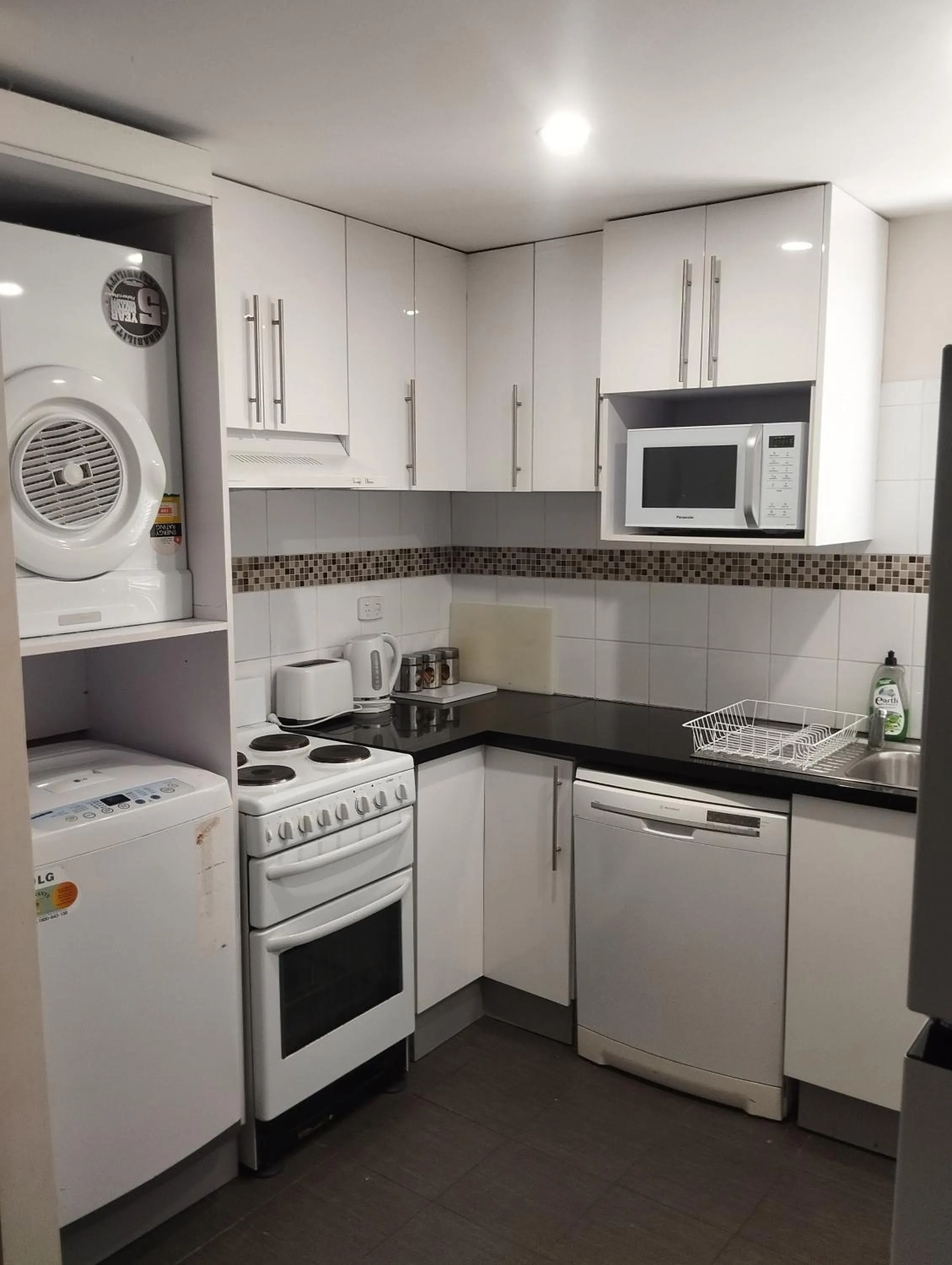 Across Country Motor Inn