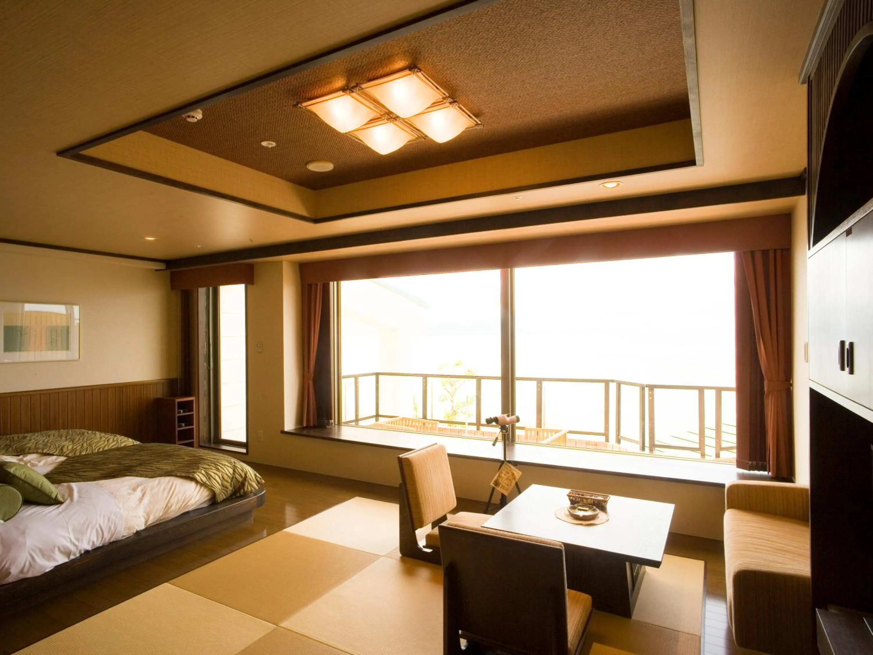 Photo of the whole room, Bed in Lake Saroma Tsuruga Resort