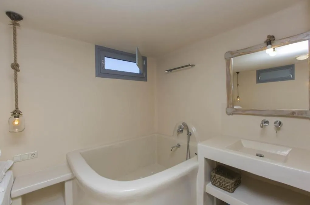 Medusa Beach Resort & Suites