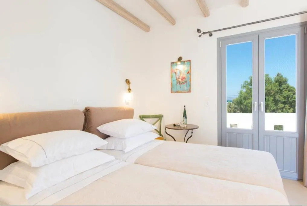 Medusa Beach Resort & Suites