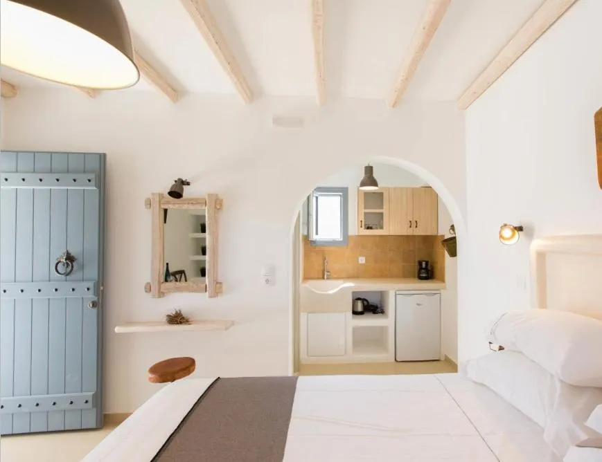 Medusa Beach Resort & Suites