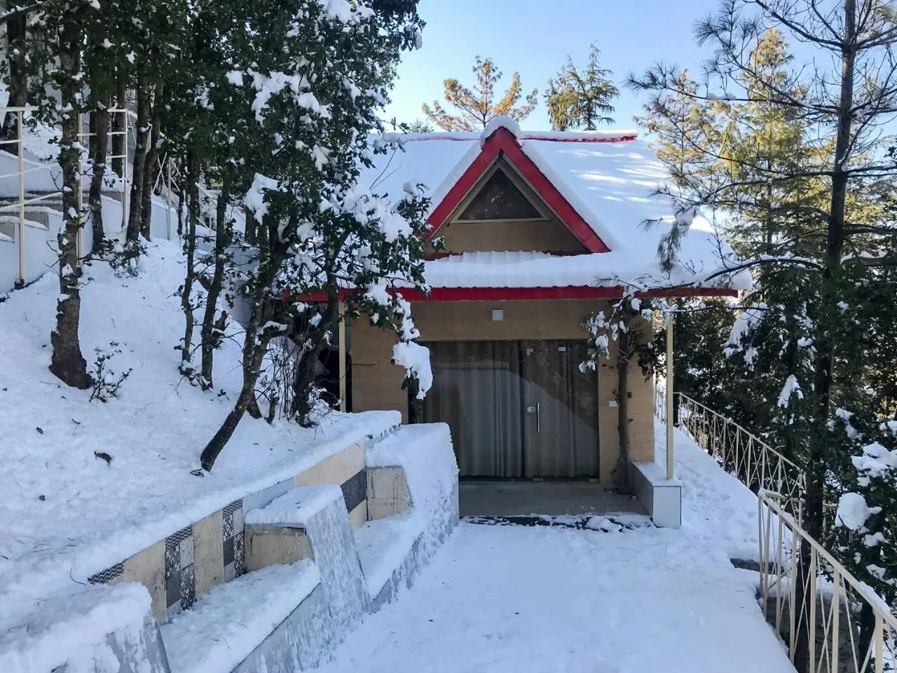 Natural landscape in KVR Clarks Inn, Kufri