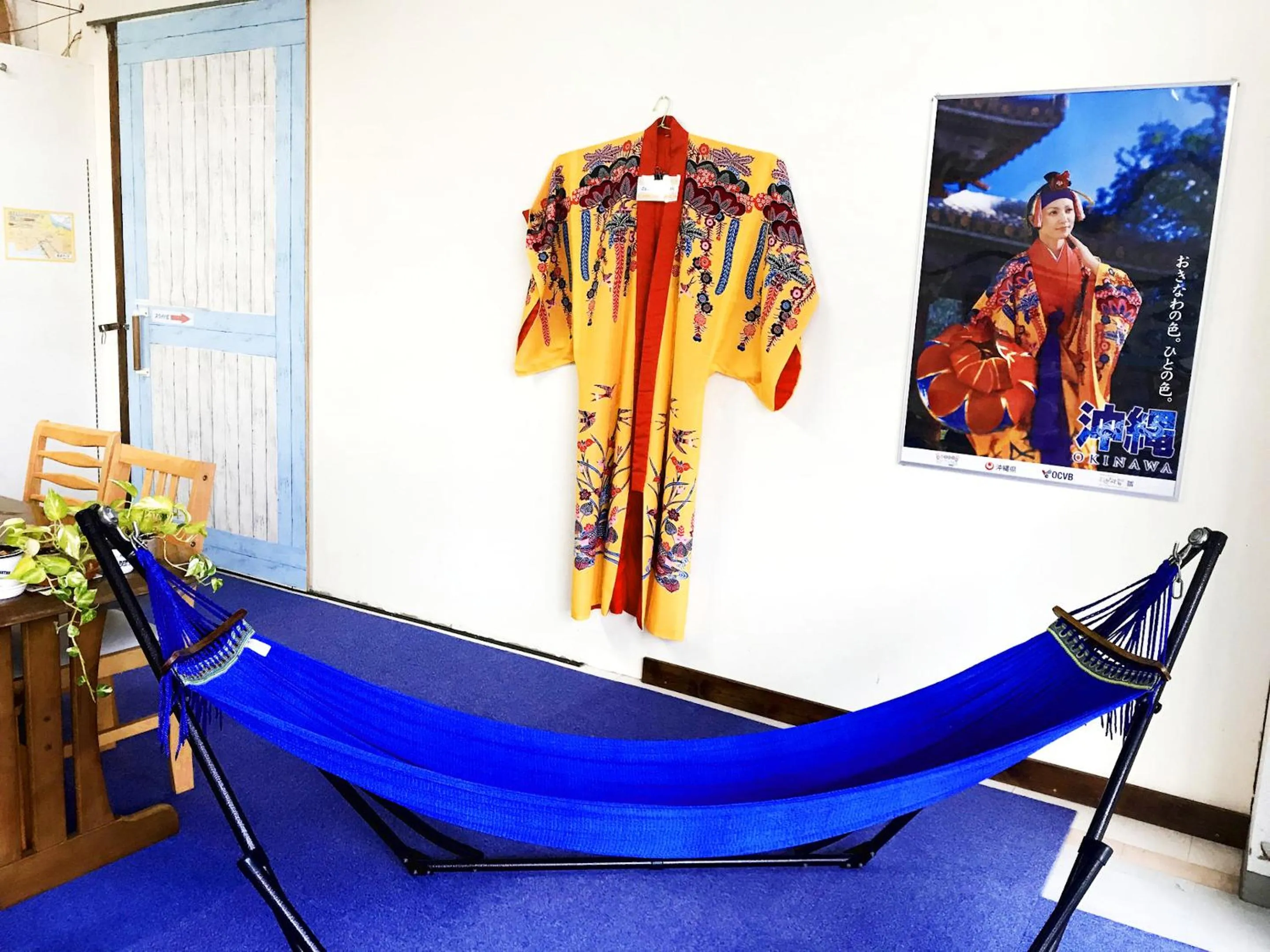 Dining area in Guesthouse Churayado Ishigakijima