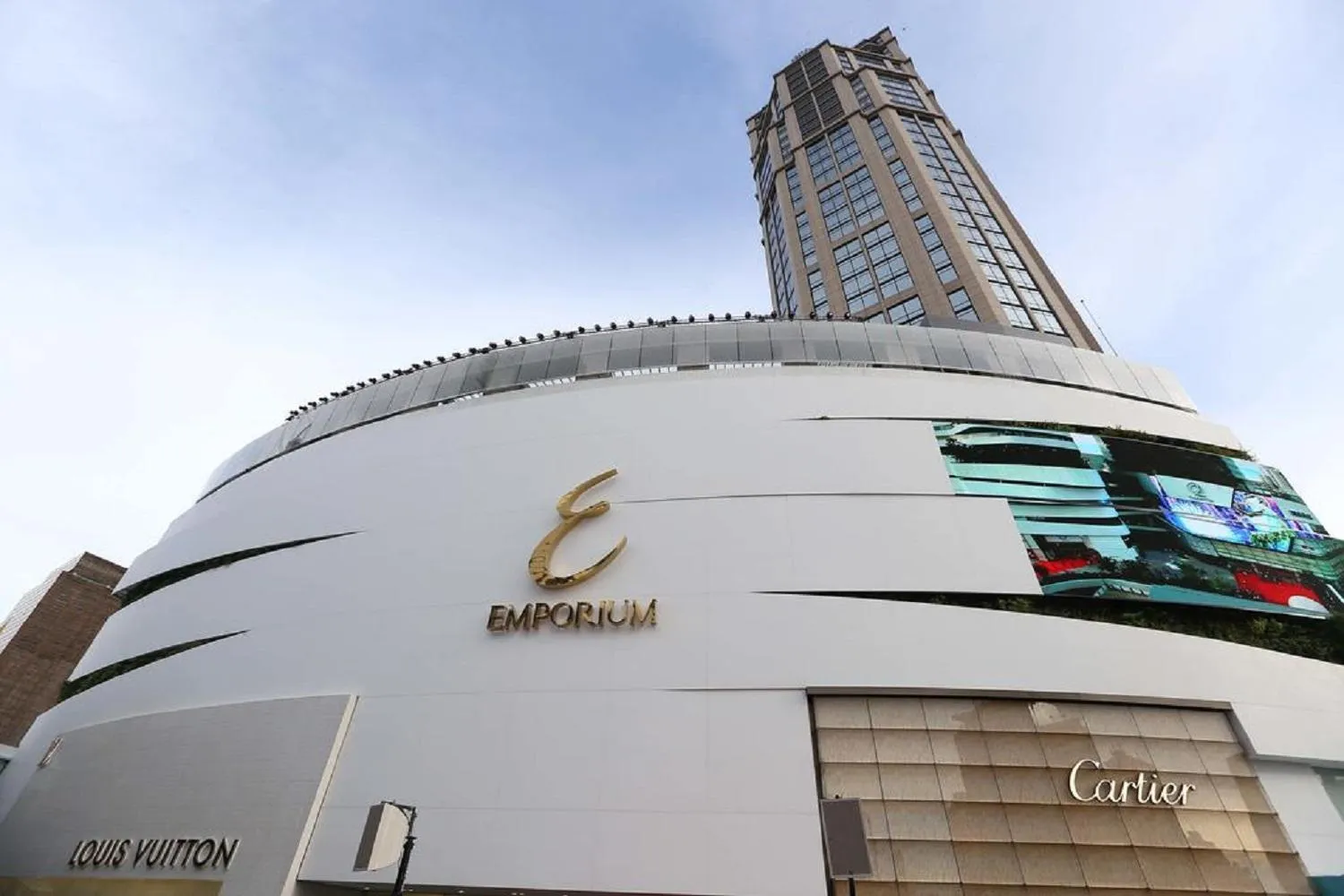 Nearby landmark in Amora NeoLuxe Suites Hotel