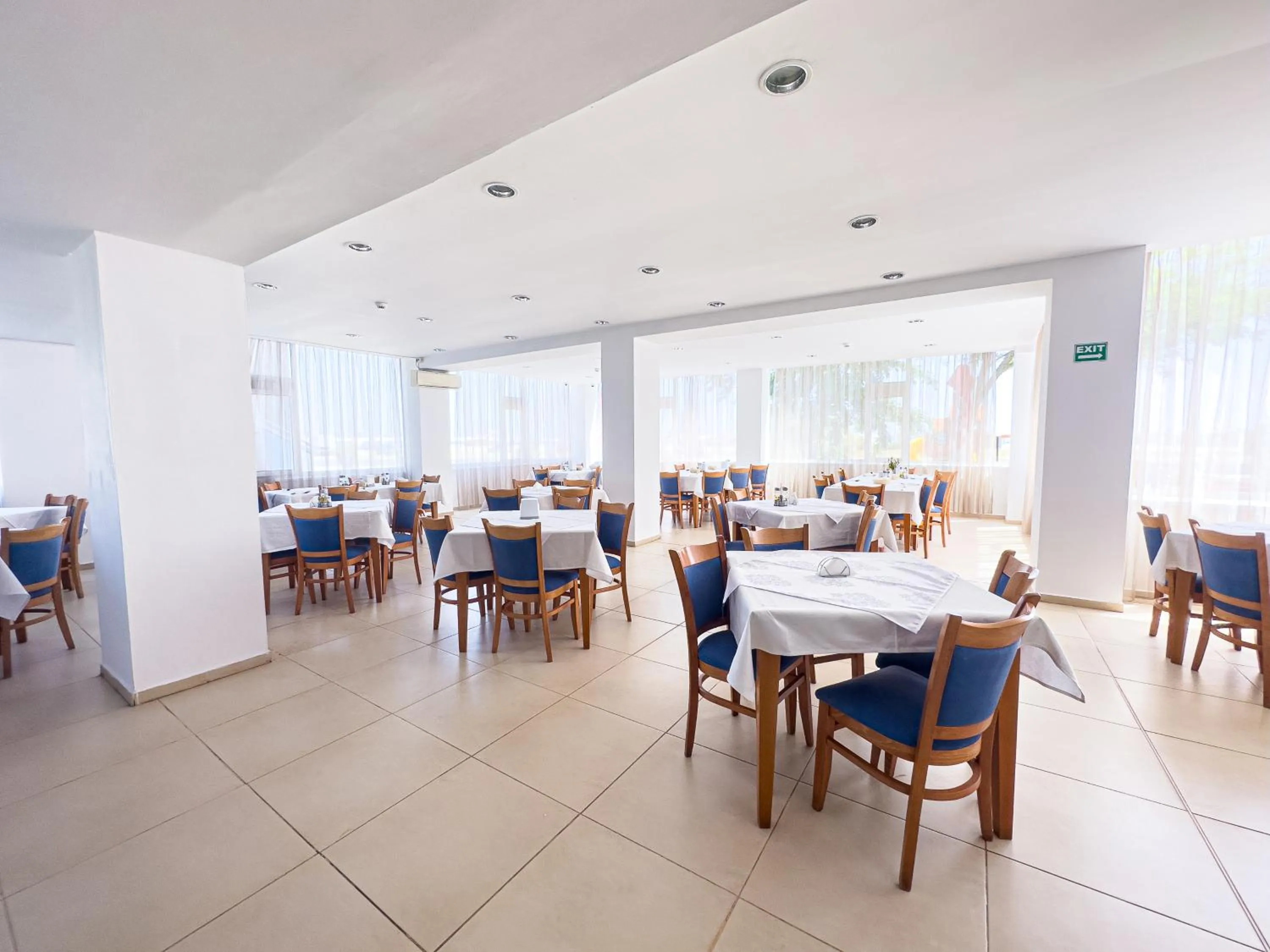 Restaurant/places to eat in Hotel Sirena Saturn All Inclusive