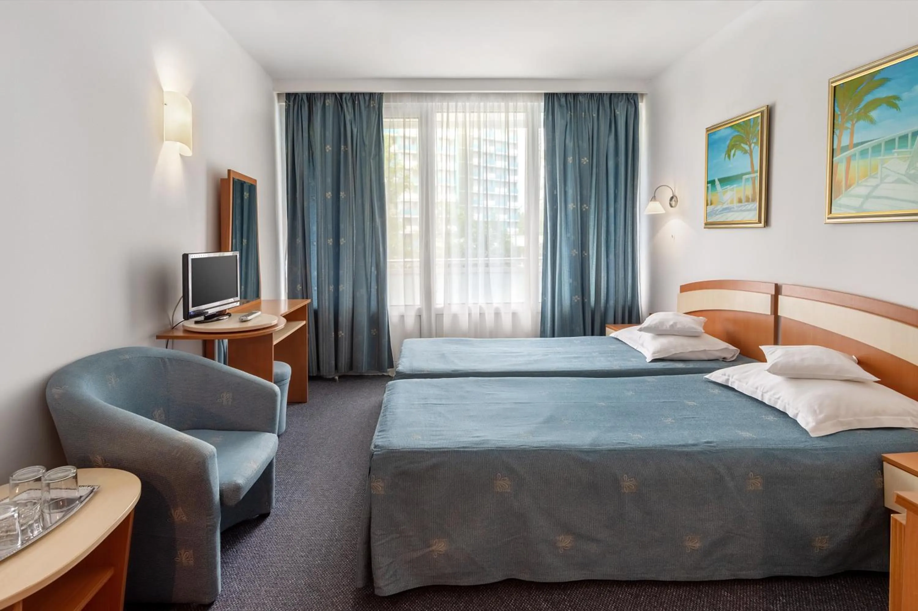 Bedroom, Bed in Hotel Sirena Saturn All Inclusive