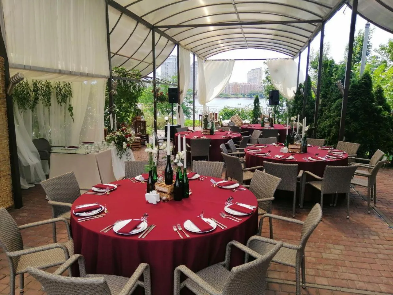 Restaurant/places to eat in VitaPark Borysfen