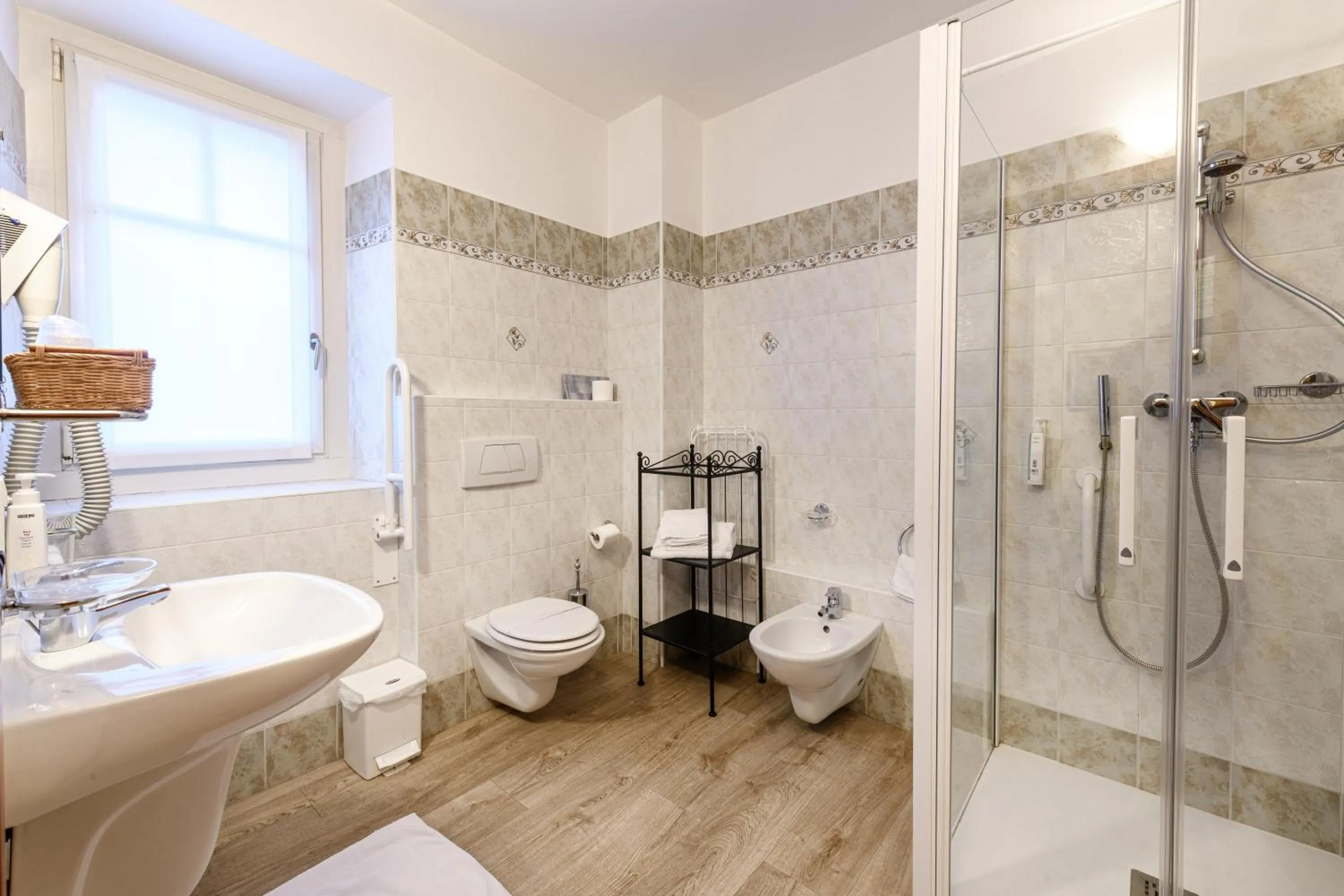 Bathroom in Hotel Garni Le Corti