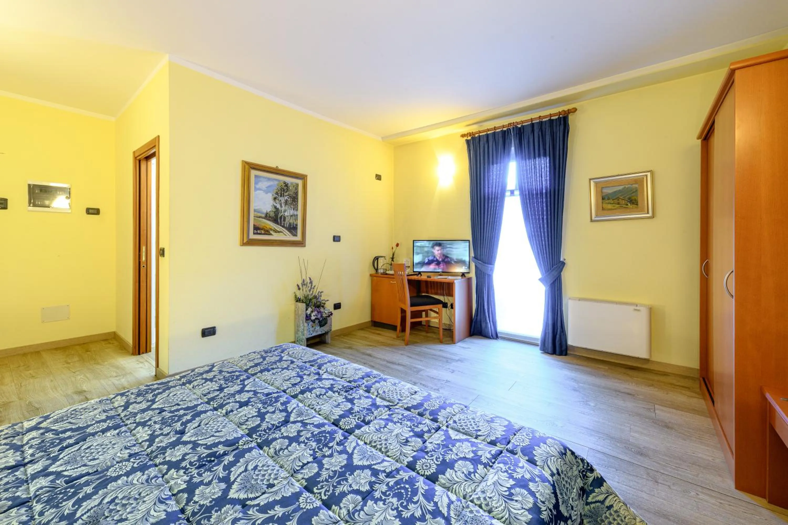 Photo of the whole room, Bed in Hotel Garni Le Corti