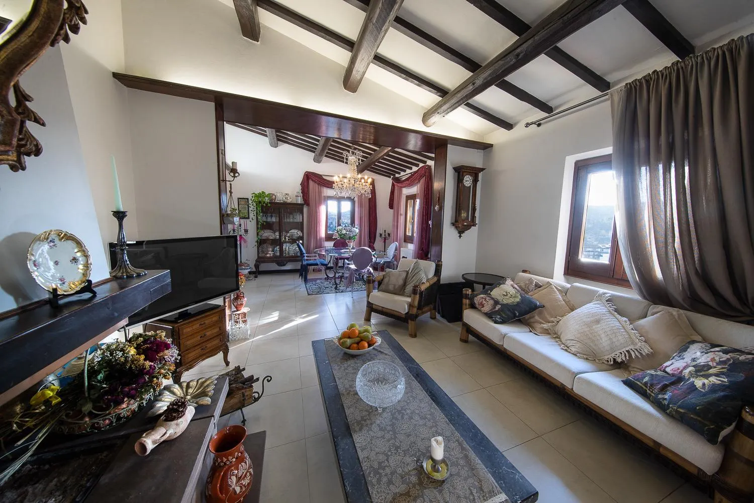 Communal lounge/ TV room, Bed in B&B L'Orologio