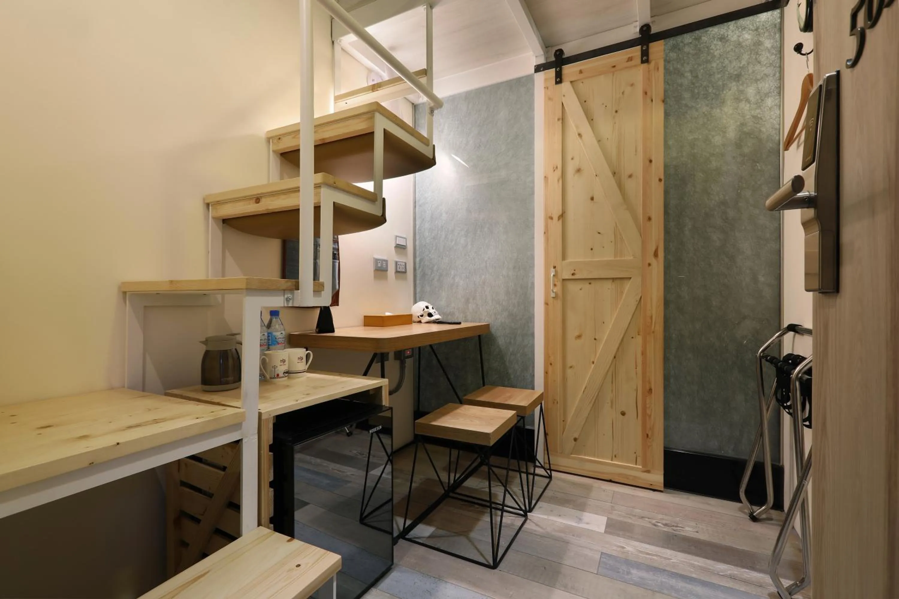 Photo of the whole room in MINI HOTELS (Taichung Station Branch)