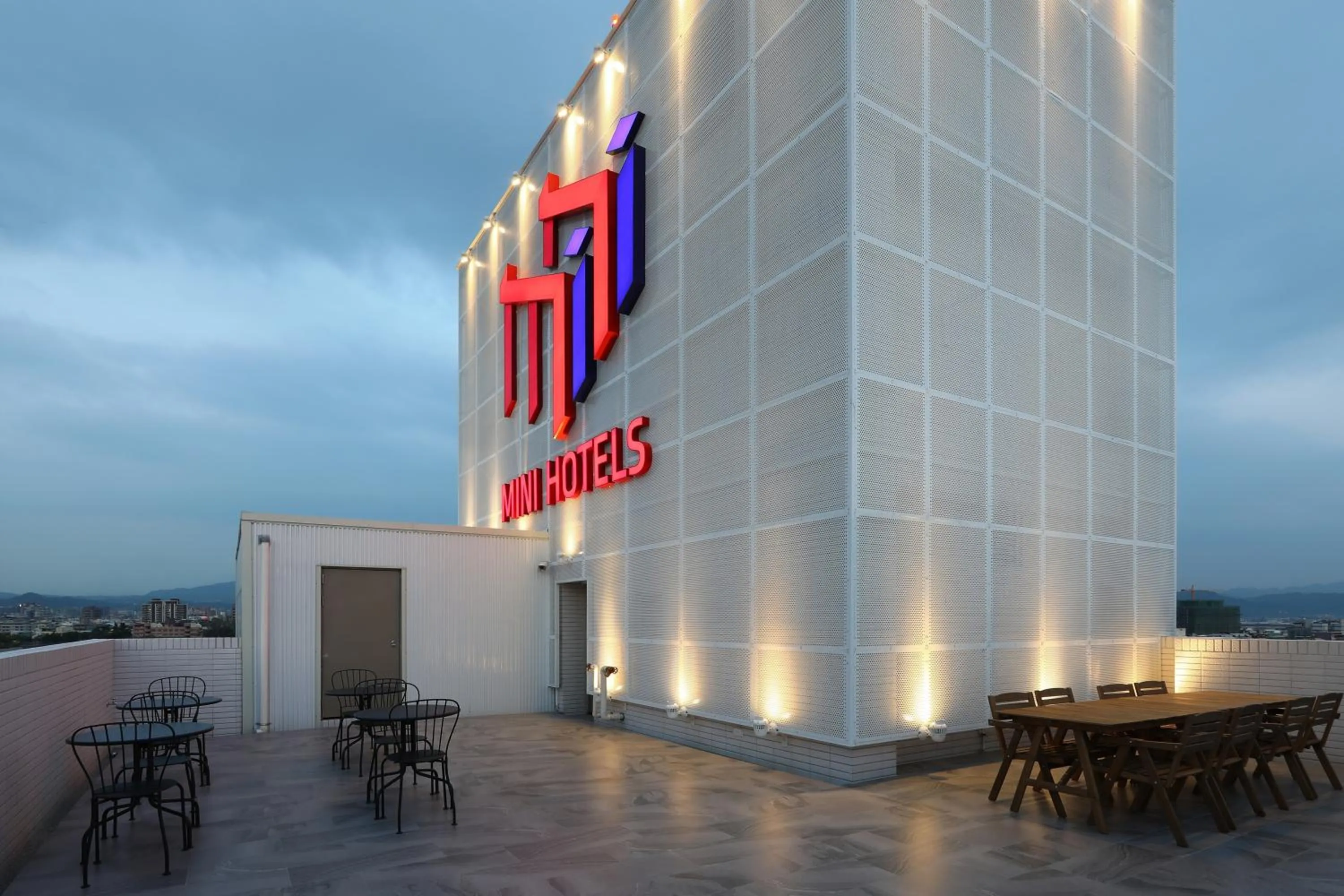 Night in MINI HOTELS (Taichung Station Branch)