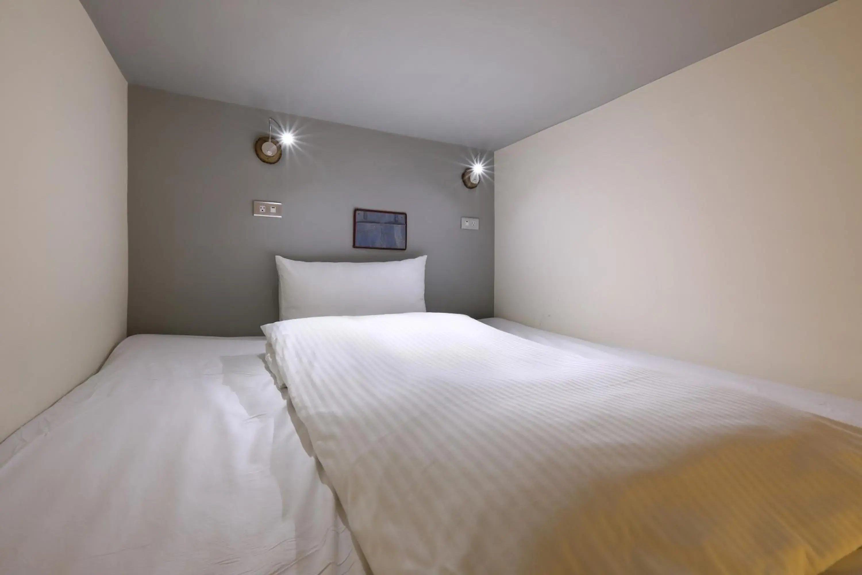 Single Room - No Parking Space in MINI HOTELS (Taichung Station Branch) Single Room - No Parking Space in MINI HOTELS (Taichung Station Branch)