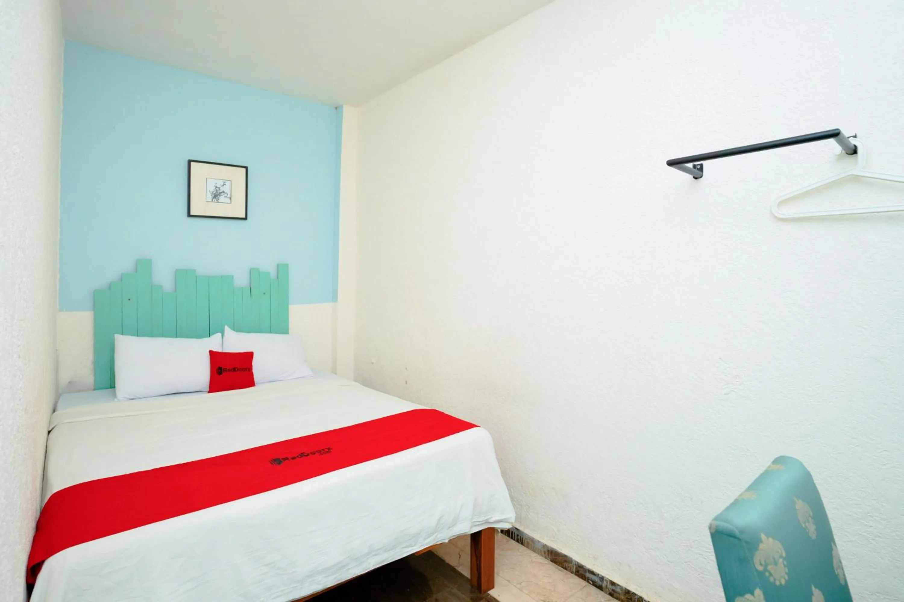 Bedroom, Bed in RedDoorz near RSUD Kota Mataram