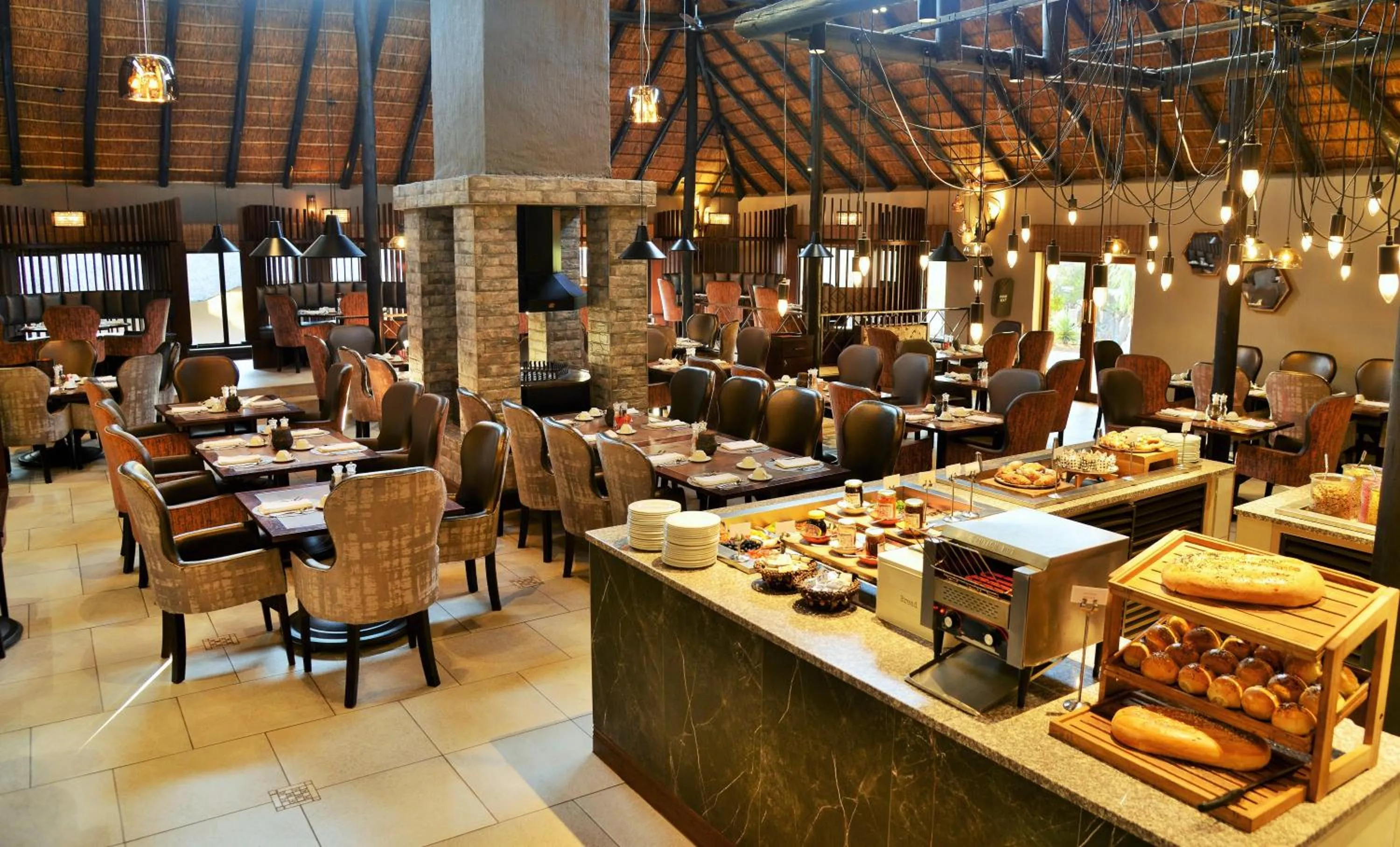 Restaurant/places to eat in Mabula Game Lodge