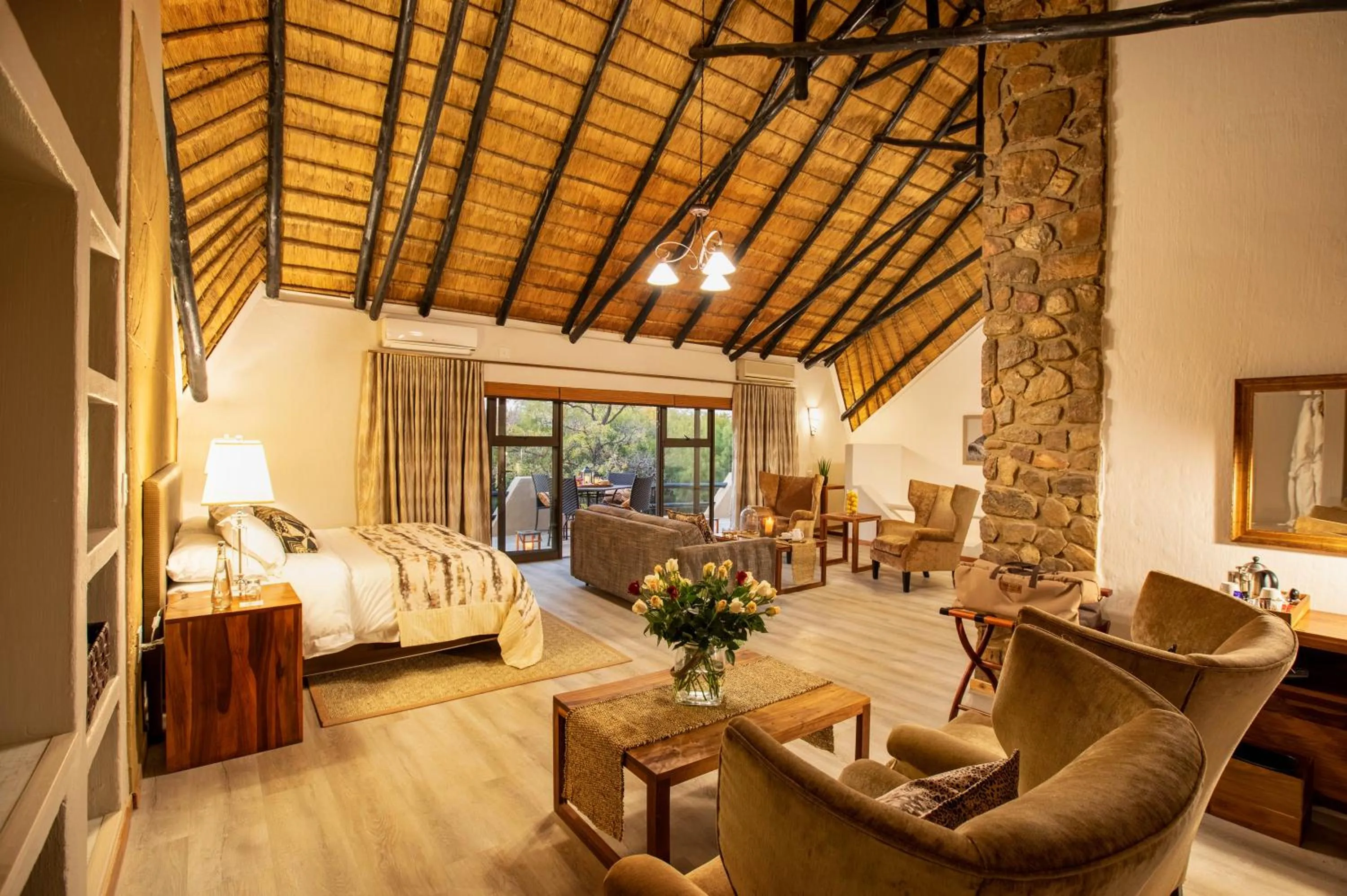 Bedroom, Bed in Mabula Game Lodge