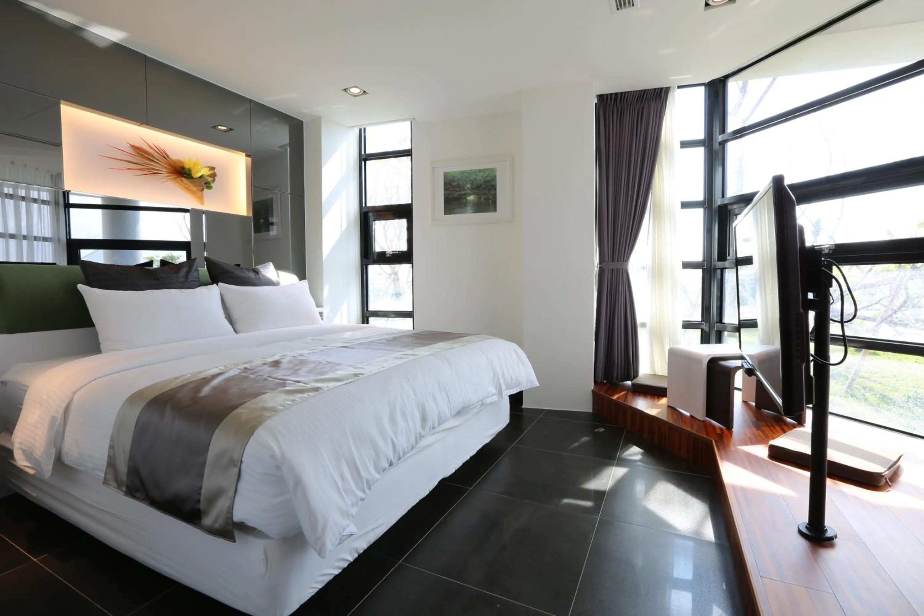 Photo of the whole room, Bed in Tongzhan Design Inns