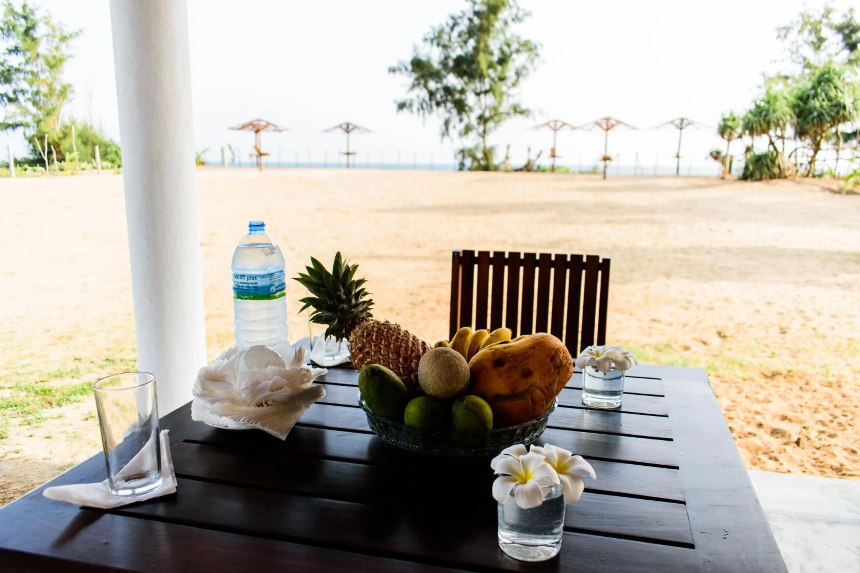 Restaurant/places to eat in Ladja Beach Resort