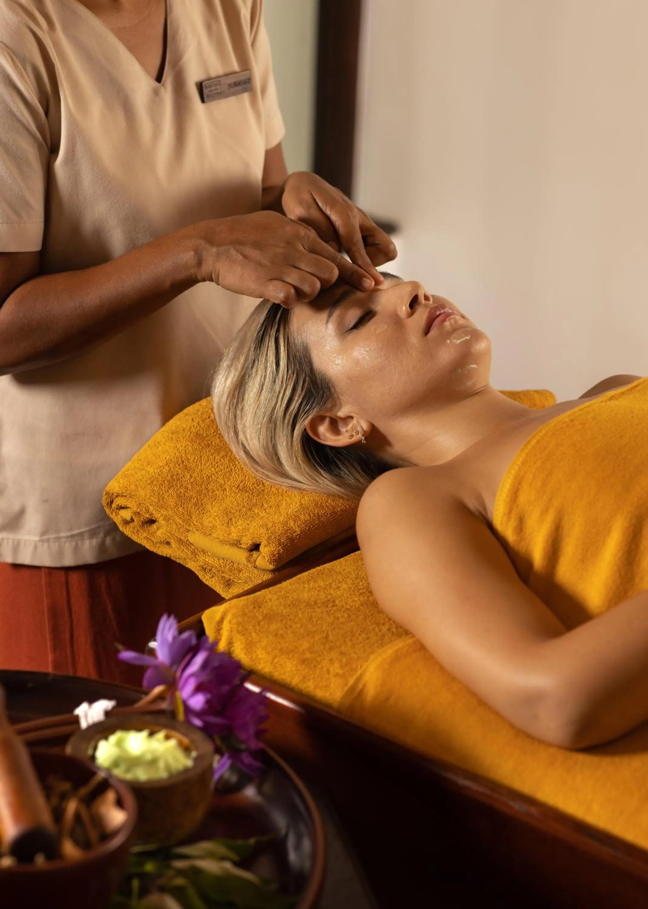 Massage in Heritance Ayurveda - All Meals and Treatments