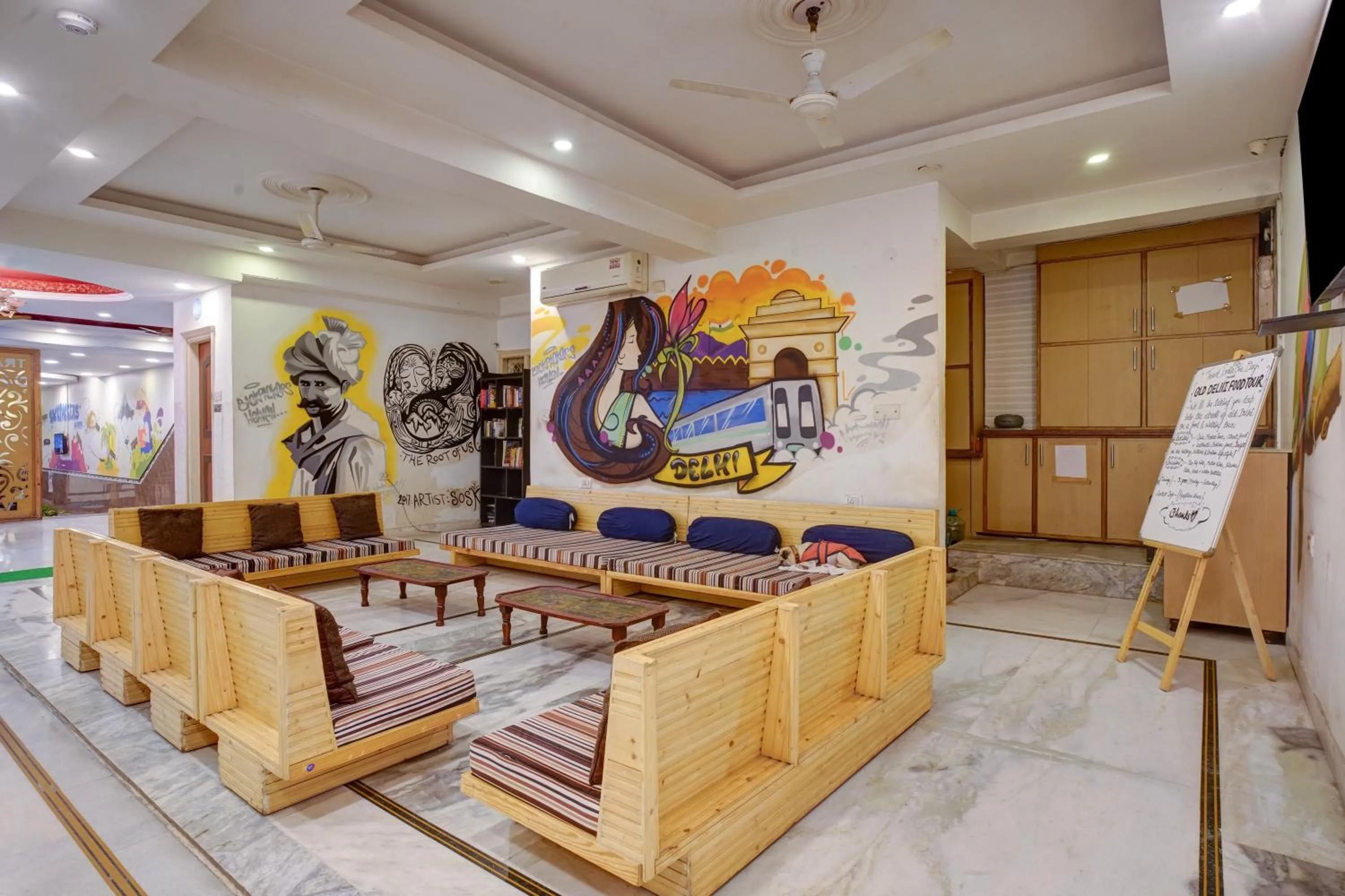 Seating area in Hindustan By Backpackers Heaven - Traveller's Choice Award 2025 Best of Best Winning Hotel