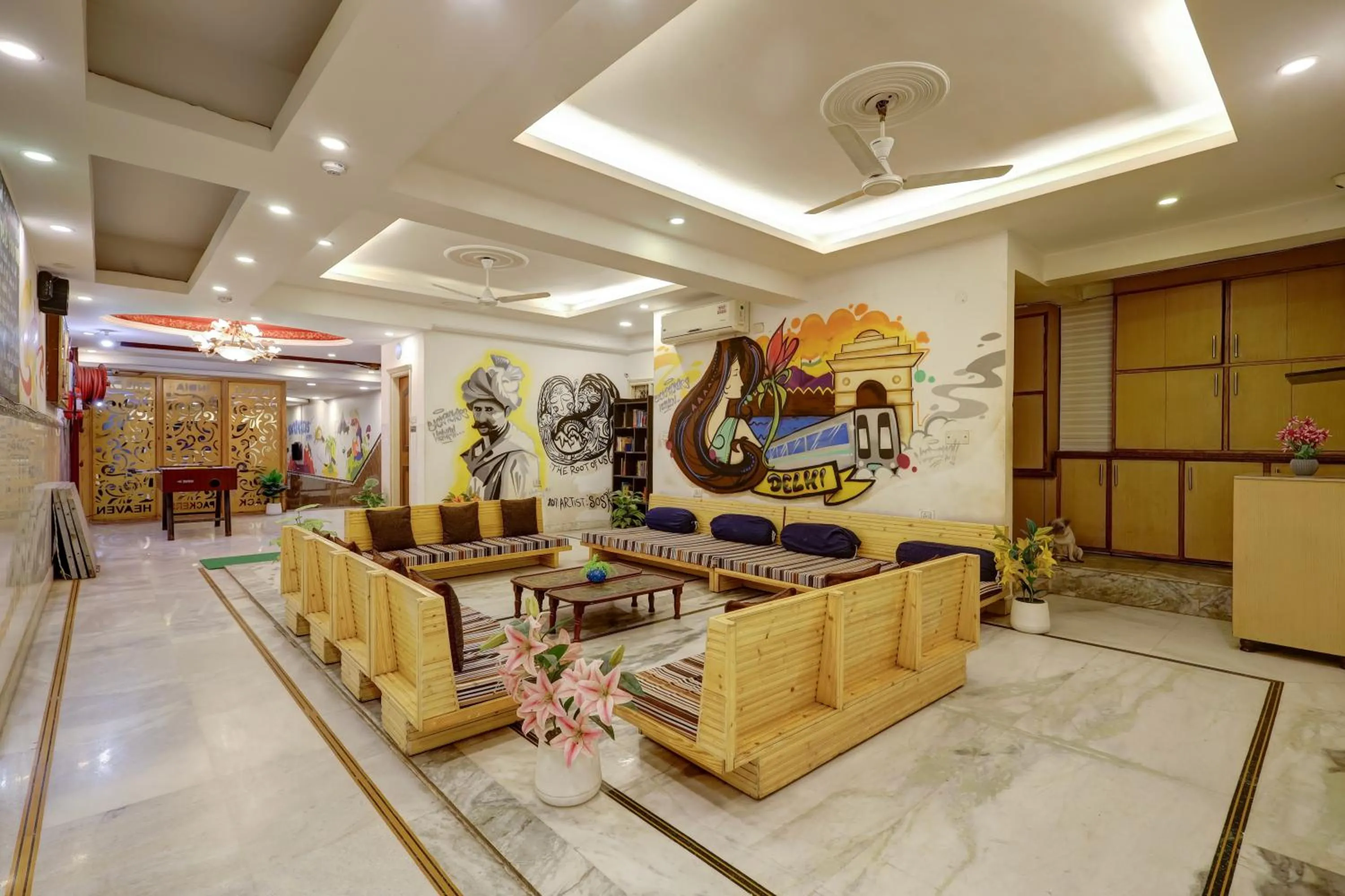 Seating area in Hindustan By Backpackers Heaven - Traveller's Choice Award 2025 Best of Best Winning Hotel