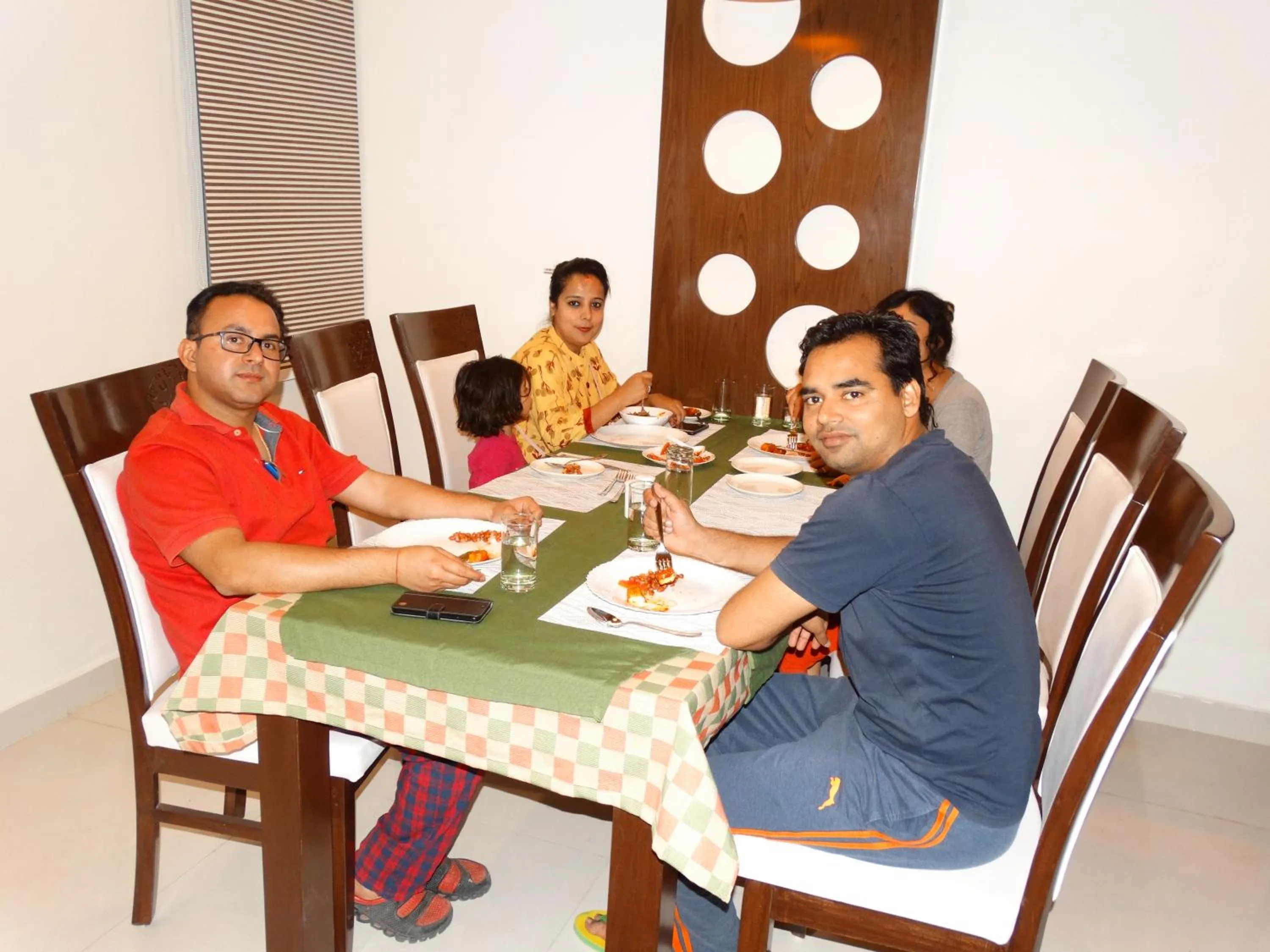 Food and drinks in Royal Hopp-Inn Chittorgard