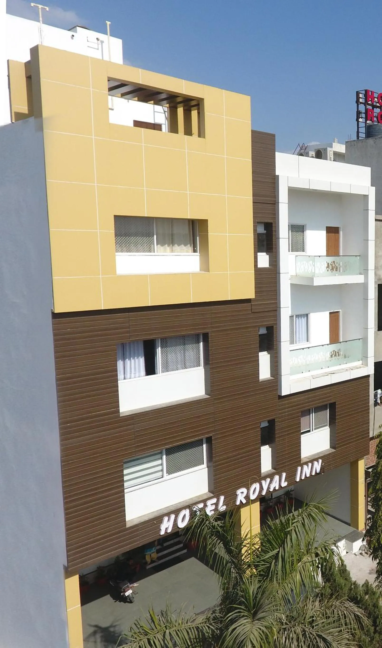 Property building in Royal Hopp-Inn Chittorgard