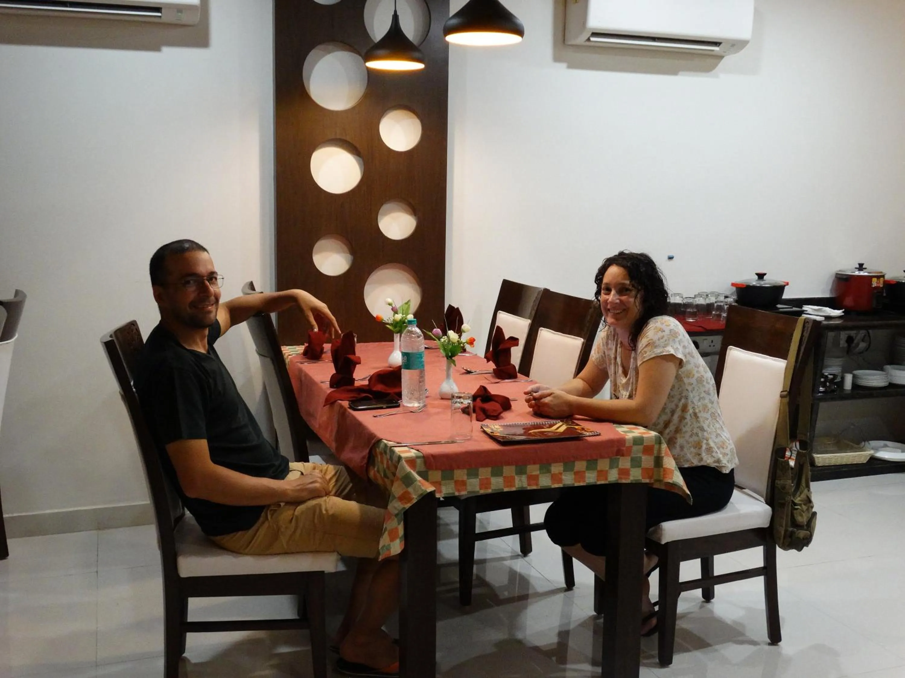 Family in Royal Hopp-Inn Chittorgard