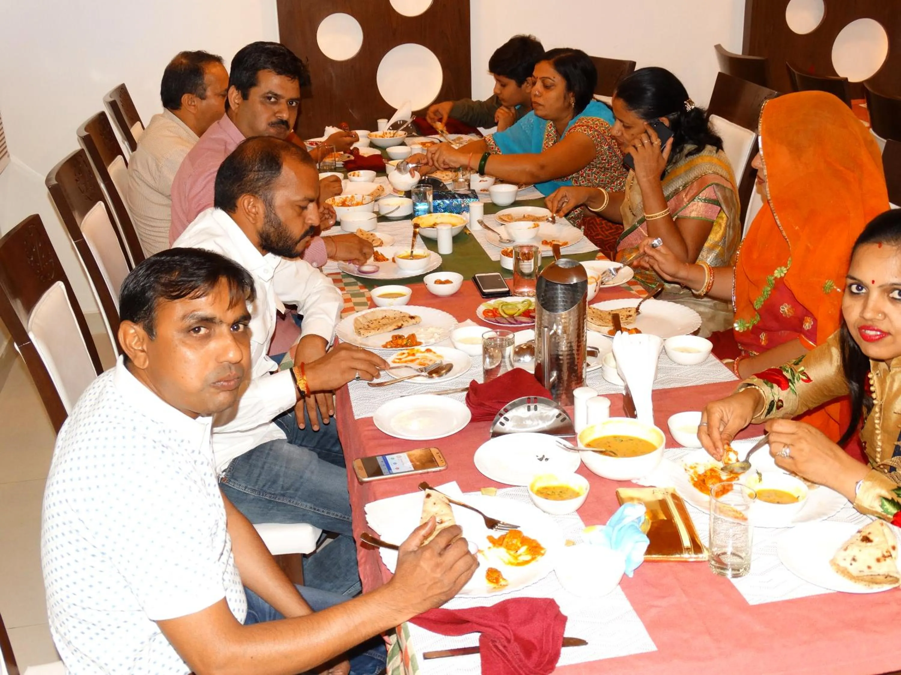 Food in Royal Hopp-Inn Chittorgard