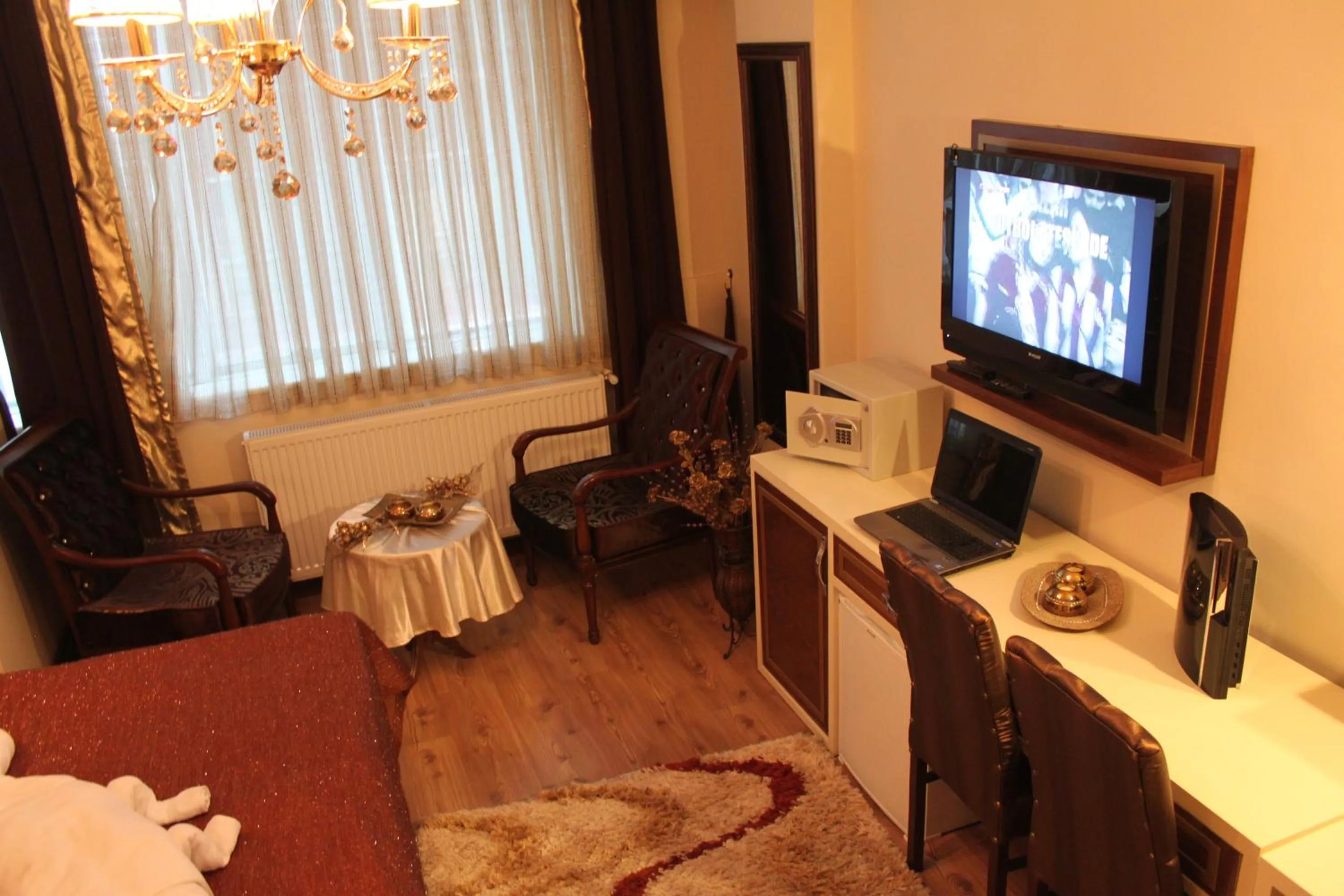 TV and multimedia in Gloria Tibi Hotel