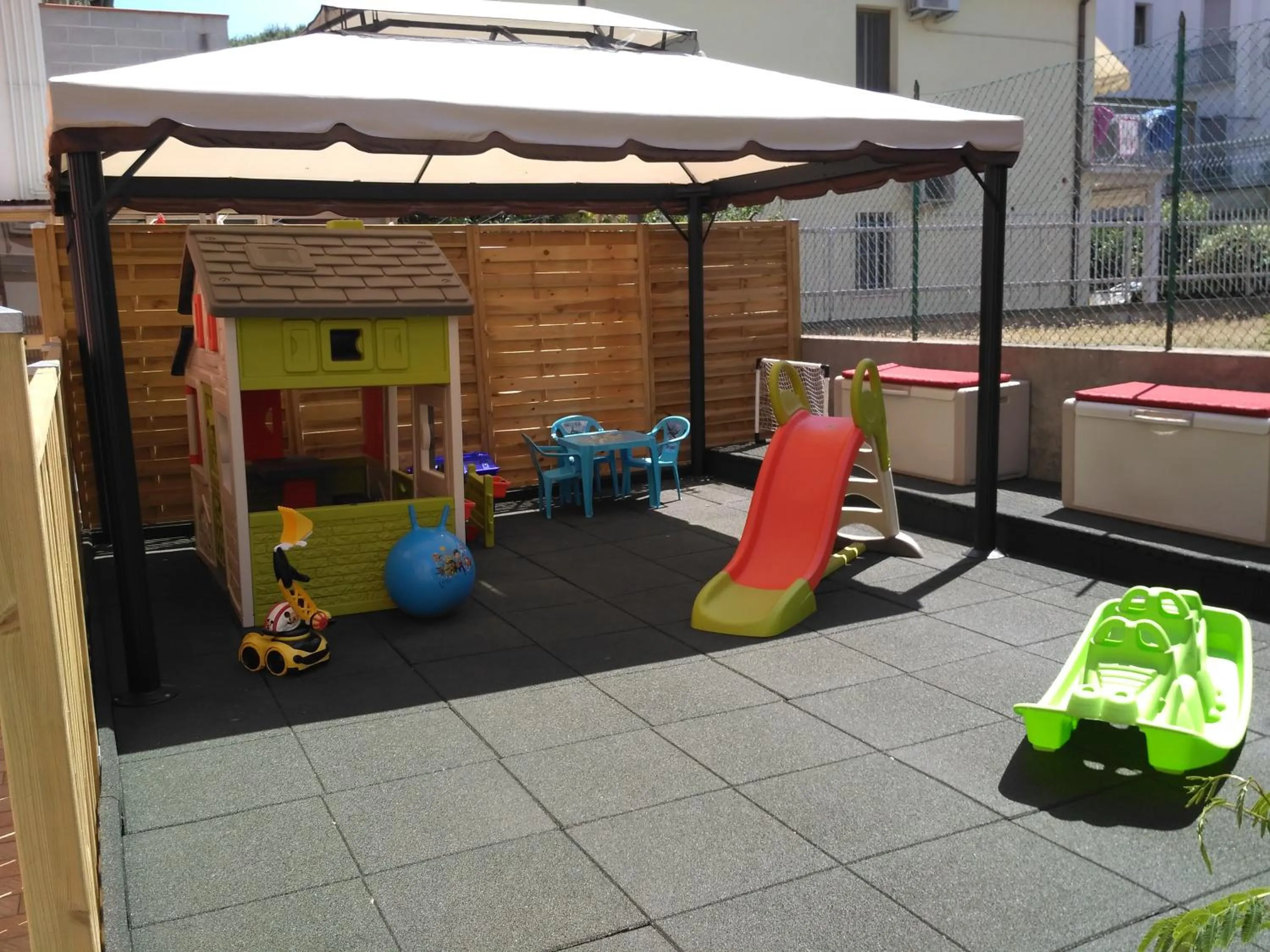 Children play ground in Hotel Residence Mara
