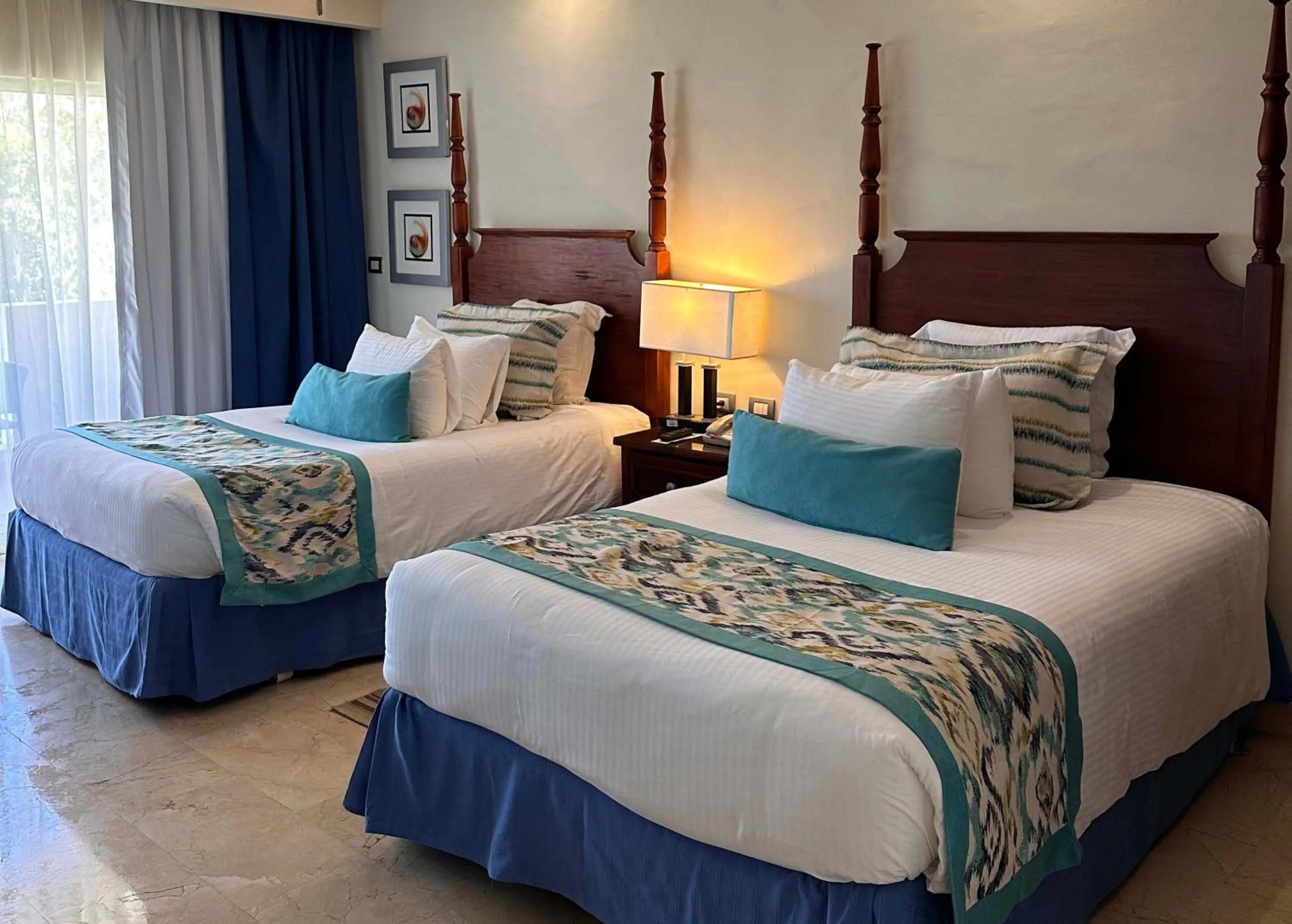 Bedroom in Jewel Palm Beach