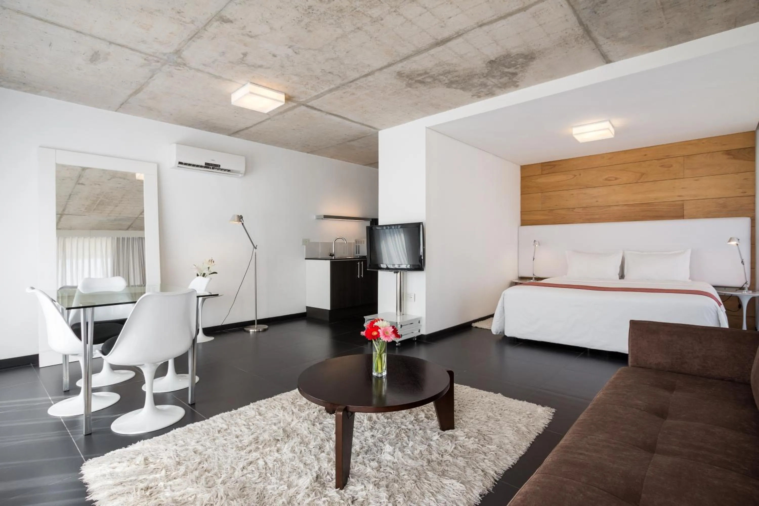 Bed in Costa Colonia - Riverside Boutique Hotel