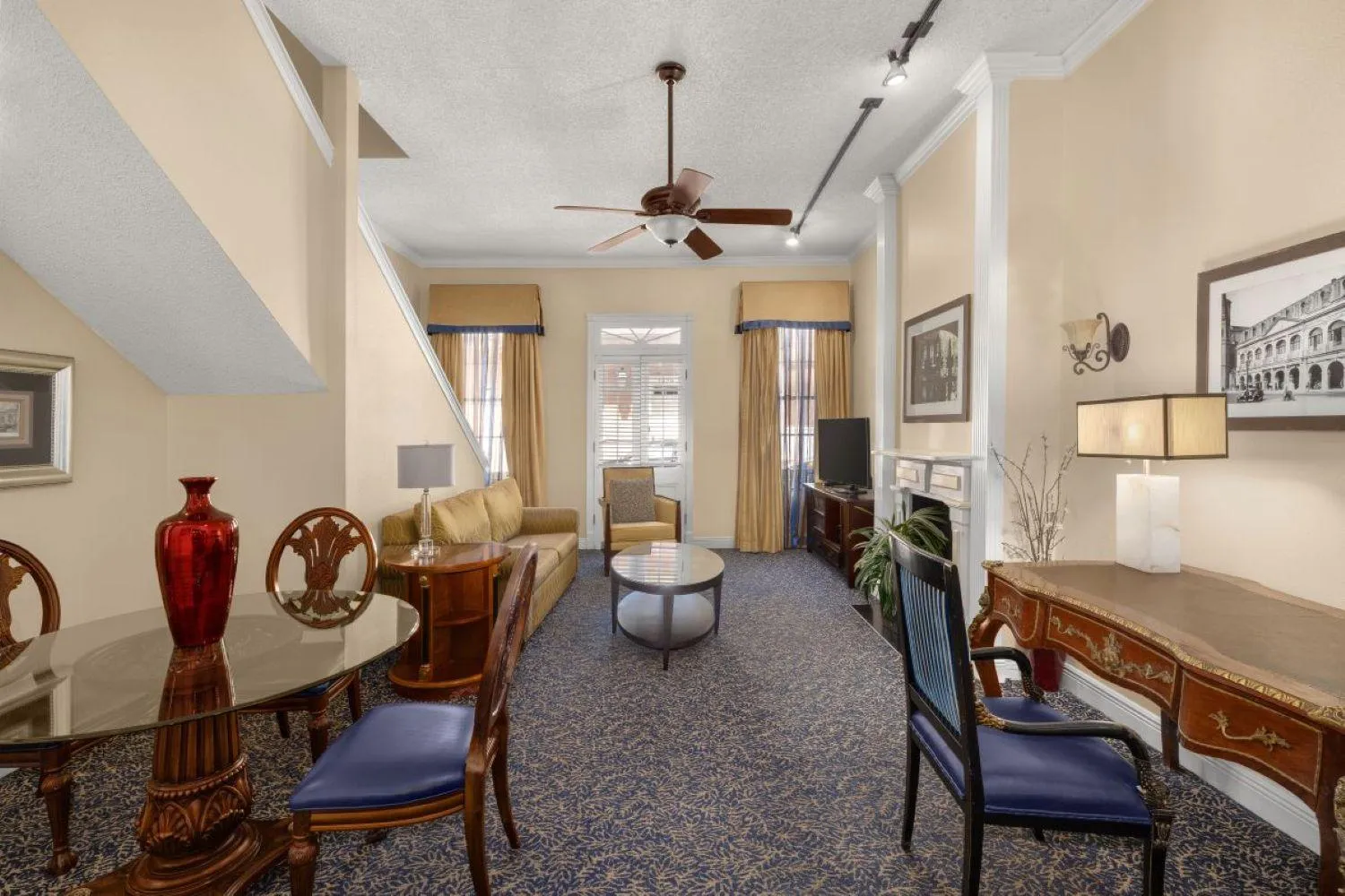 Living room in Maison Dupuy Hotel