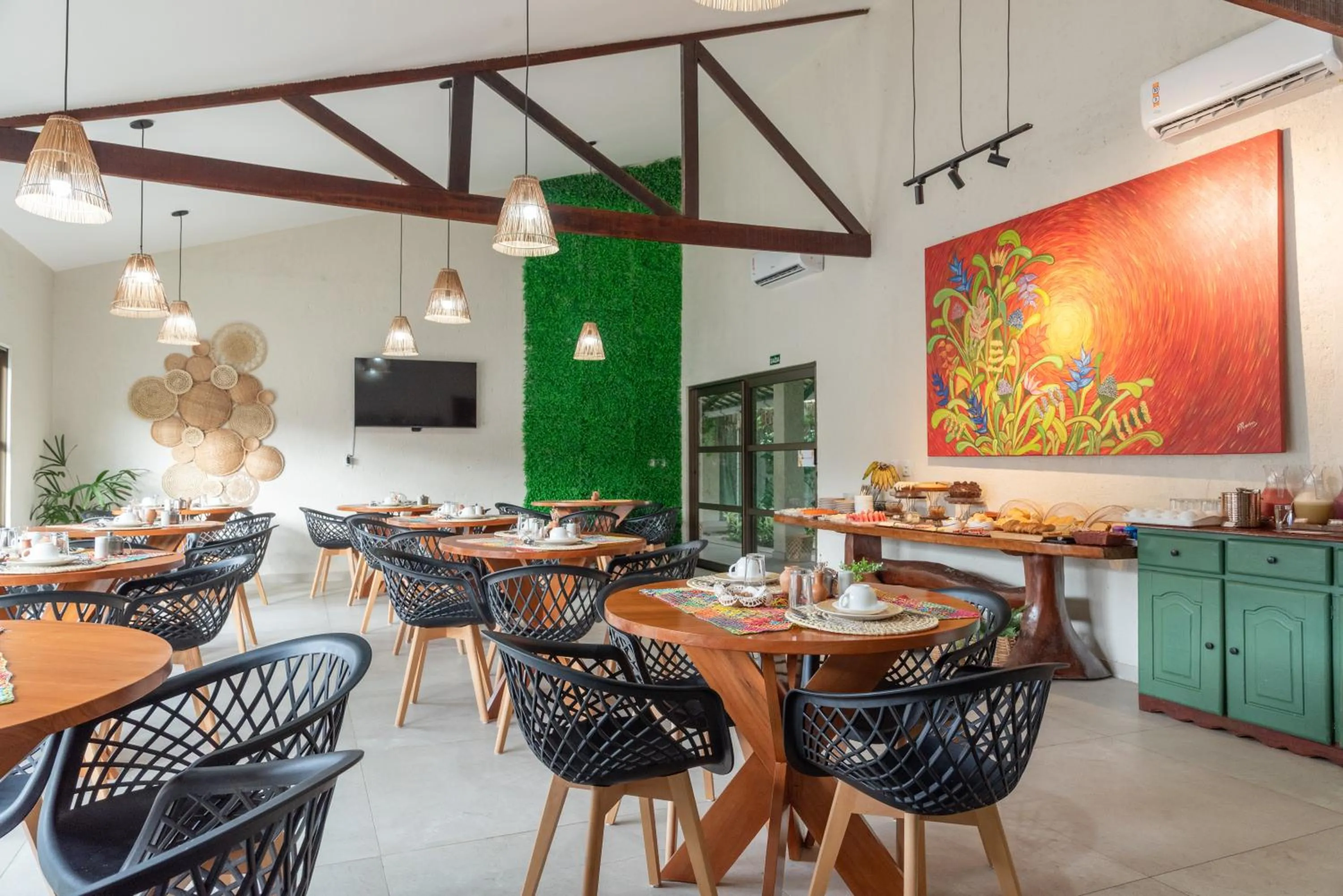 Buffet breakfast in Pousada Sempre Graciosa