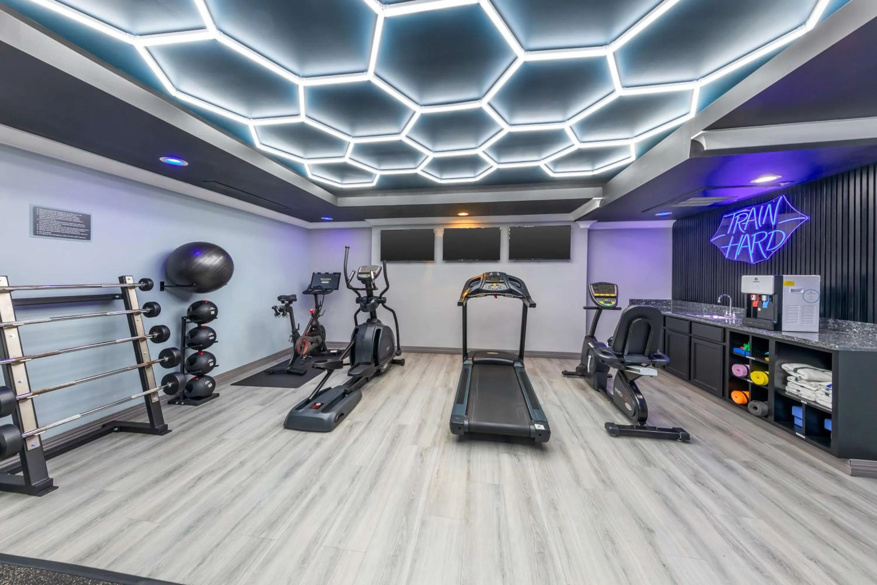Fitness centre/facilities in Best Western PLUS Avita Suites