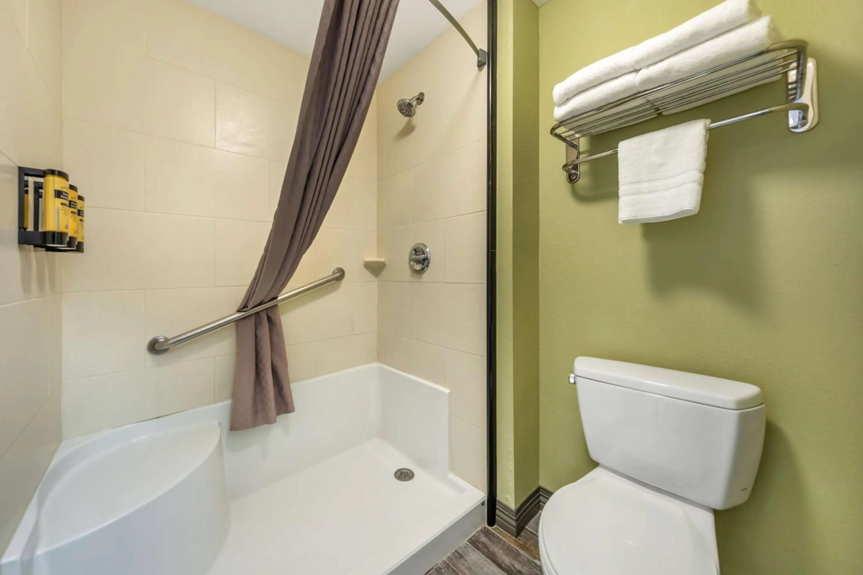 Bathroom in Best Western PLUS Avita Suites