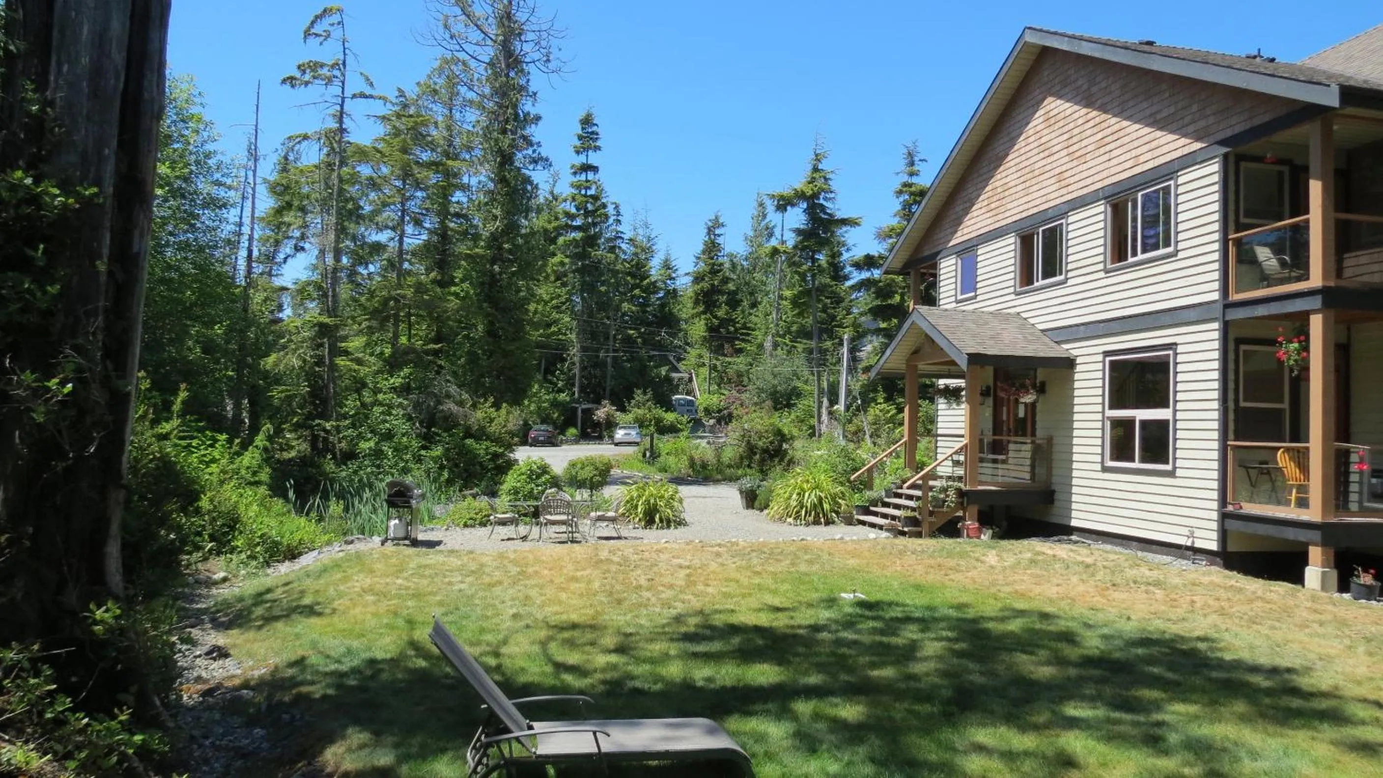On site in Cobble Wood and Bird Sanctuary Guest Houses