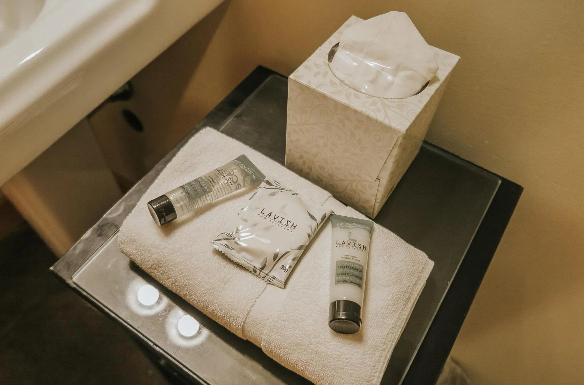 Decorative detail in Cobble Wood and Bird Sanctuary Guest Houses